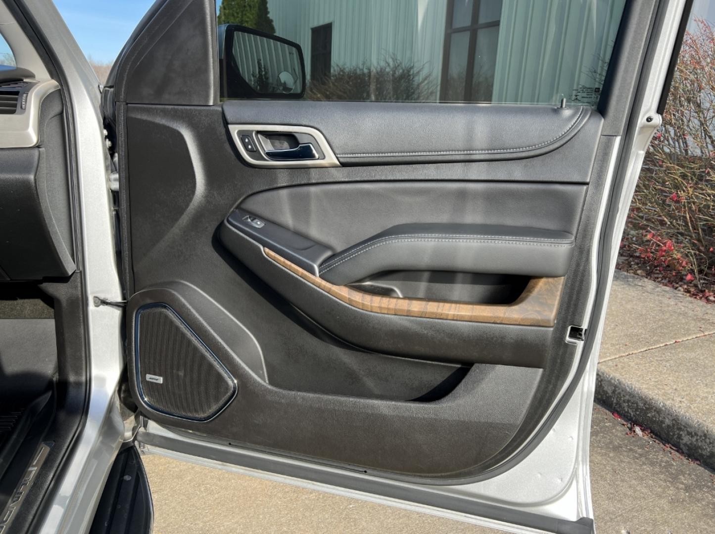 2018 SILVER /Black Leather GMC Yukon Denali 4WD (1GKS2CKJ8JR) with an 6.2L V8 engine, Automatic transmission, located at 2990 Old Orchard Rd., Jackson, MO, 63755, 37.354214, -89.612106 - 2018 GMC Yukon Denali 138xxx miles 4 Wheel Drive 6.2L V8 Automatic Leather 3rd Row Navigation Backup Camera Power/Heated/Cooled Seats Heated Rear Seats Heated Steering Wheel Bluetooth Remote Start Heads Up Display Cruise Power Windows/Locks/Mirrors We have financing available and we - Photo#18