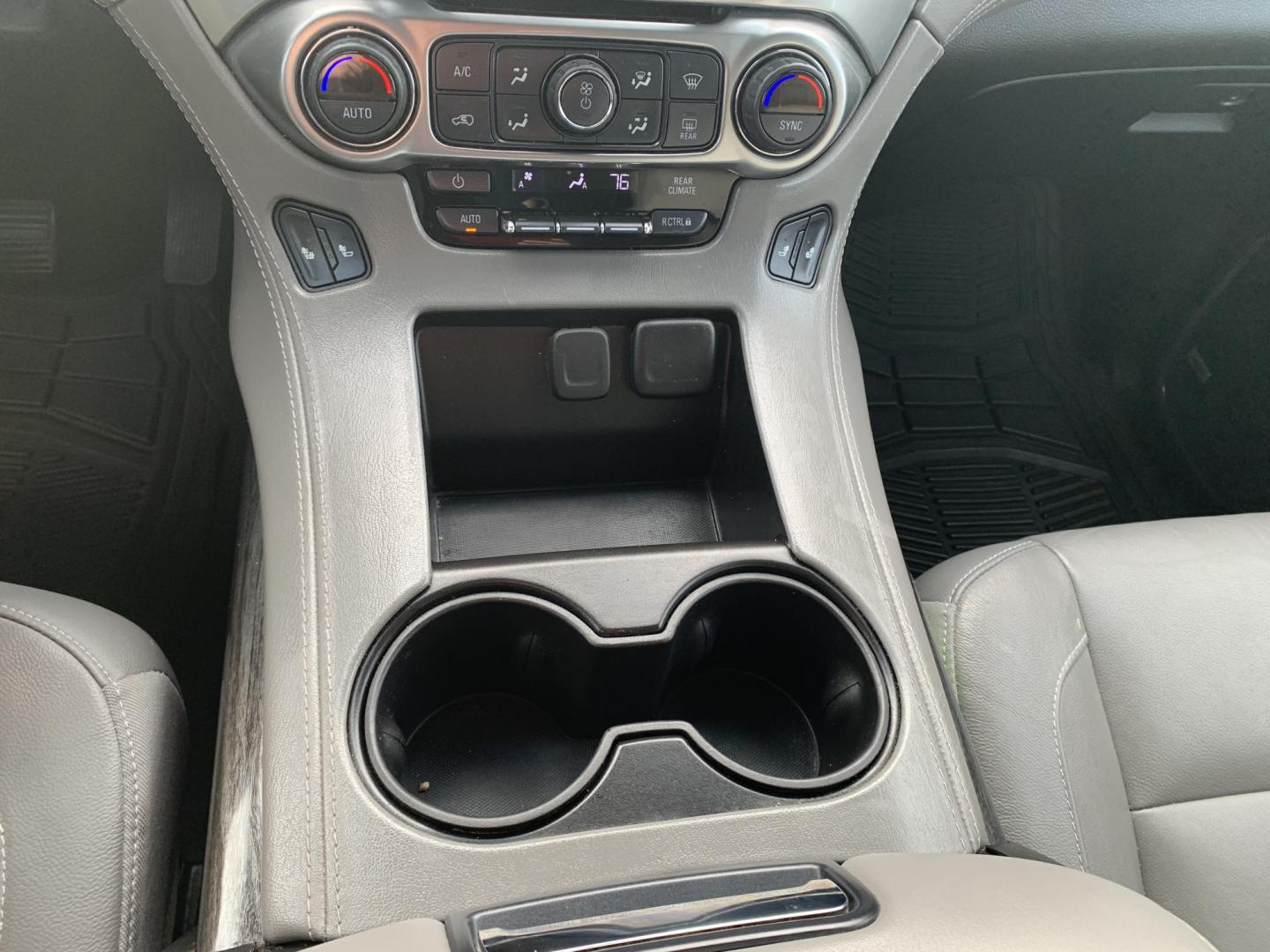 2020 MAROON /GRAY Chevrolet Tahoe LT 4WD (1GNSKBKC6LR) with an 5.3L V8 OHV 16V engine, 6A transmission, located at 506 S. Kingshighway, Cape Girardeau, MO, 63703, (573) 235-5000, 37.294991, -89.553635 - 2020 Chevrolet Tahoe LT 93,xxx miles 4WD Heated Seats Air Conditioning Power Windows Power Locks Power Steering Tilt Wheel AM/FM CD/MP3 Satellite Keyless Entry Daytime Running Lights Dual Airbags Front Head and Side Passenger Airbag Sensor All Wheel ABS We have financing available an - Photo#9