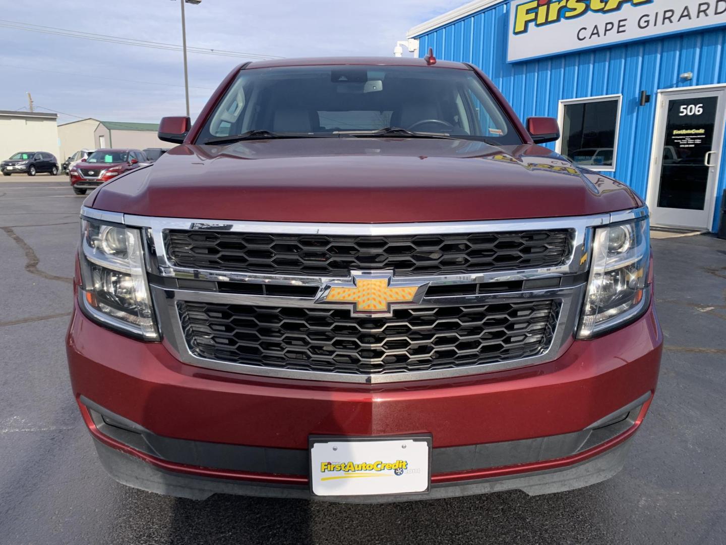 2020 MAROON /GRAY Chevrolet Tahoe LT 4WD (1GNSKBKC6LR) with an 5.3L V8 OHV 16V engine, 6A transmission, located at 506 S. Kingshighway, Cape Girardeau, MO, 63703, (573) 235-5000, 37.294991, -89.553635 - 2020 Chevrolet Tahoe LT 93,xxx miles 4WD Heated Seats Air Conditioning Power Windows Power Locks Power Steering Tilt Wheel AM/FM CD/MP3 Satellite Keyless Entry Daytime Running Lights Dual Airbags Front Head and Side Passenger Airbag Sensor All Wheel ABS We have financing available an - Photo#1