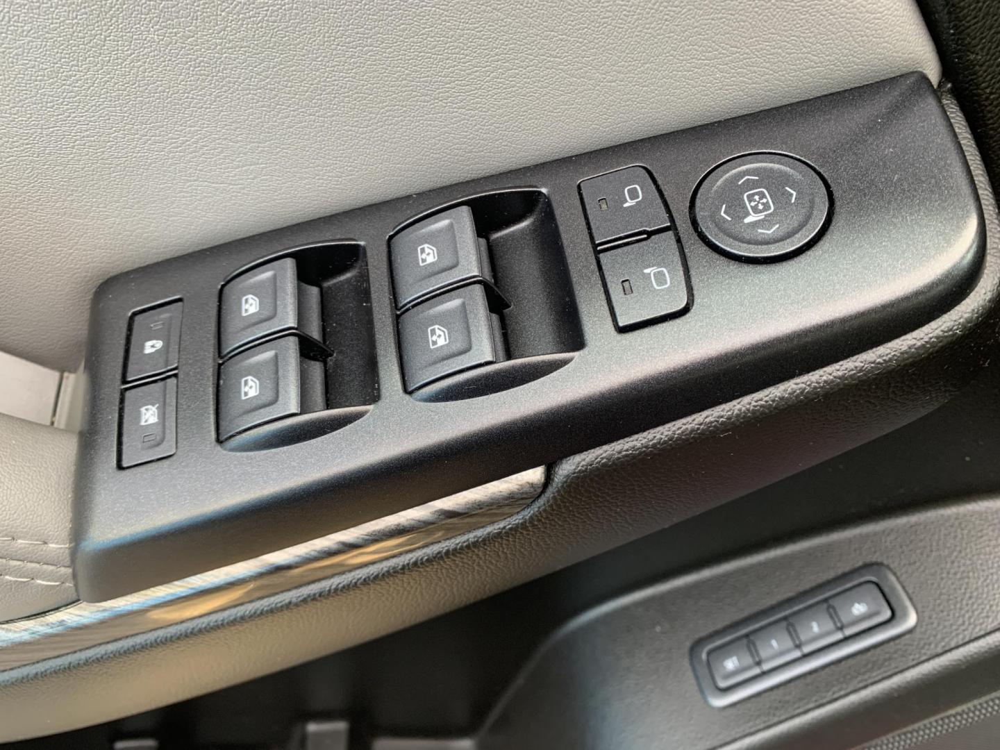 2020 MAROON /GRAY Chevrolet Tahoe LT 4WD (1GNSKBKC6LR) with an 5.3L V8 OHV 16V engine, 6A transmission, located at 506 S. Kingshighway, Cape Girardeau, MO, 63703, (573) 235-5000, 37.294991, -89.553635 - 2020 Chevrolet Tahoe LT 93,xxx miles 4WD Heated Seats Air Conditioning Power Windows Power Locks Power Steering Tilt Wheel AM/FM CD/MP3 Satellite Keyless Entry Daytime Running Lights Dual Airbags Front Head and Side Passenger Airbag Sensor All Wheel ABS We have financing available an - Photo#22