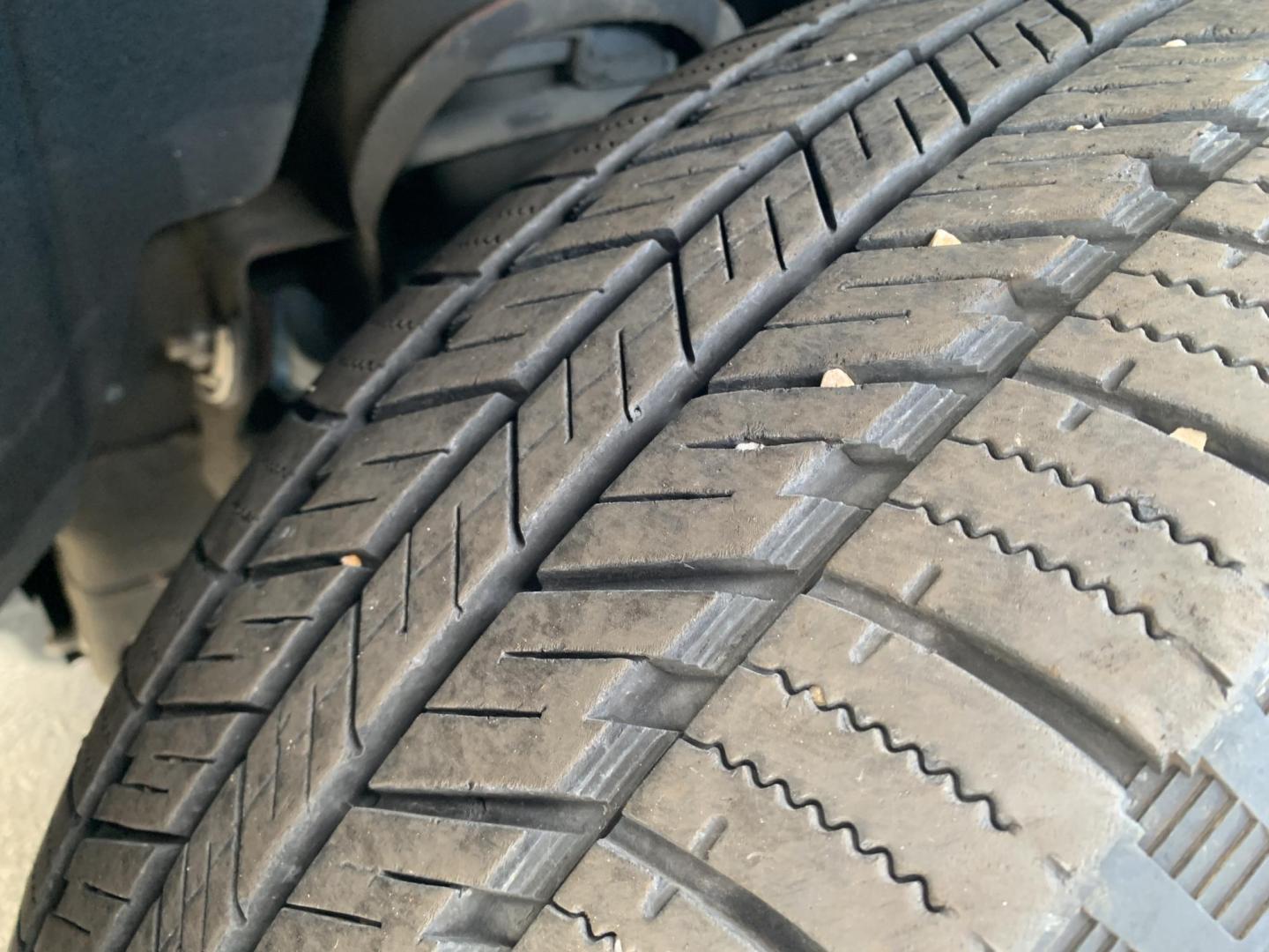 2020 MAROON /GRAY Chevrolet Tahoe LT 4WD (1GNSKBKC6LR) with an 5.3L V8 OHV 16V engine, 6A transmission, located at 506 S. Kingshighway, Cape Girardeau, MO, 63703, (573) 235-5000, 37.294991, -89.553635 - 2020 Chevrolet Tahoe LT 93,xxx miles 4WD Heated Seats Air Conditioning Power Windows Power Locks Power Steering Tilt Wheel AM/FM CD/MP3 Satellite Keyless Entry Daytime Running Lights Dual Airbags Front Head and Side Passenger Airbag Sensor All Wheel ABS We have financing available an - Photo#30