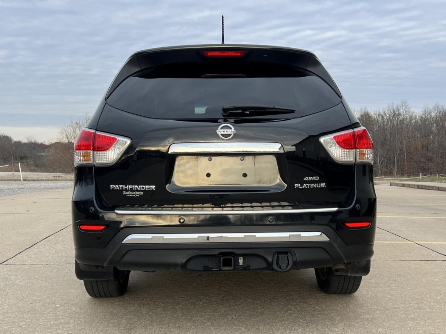 2016 BLACK /Black Leather Nissan Pathfinder Platinum 4WD (5N1AR2MM9GC) with an 3.5L V6 engine, CVT transmission, located at 2990 Old Orchard Rd., Jackson, MO, 63755, 37.354214, -89.612106 - 2016 Nissan Pathfinder Platinum 137xxx miles 4 Wheel Drive 3.5L V6 Automatic Leather 3rd Row Navigation Power/Heated/Cooled Seats Heated Rear Seats Backup Camera Sunroof Bluetooth Remote Start Cruise Power Windows/Locks/Mirrors We have financing available and we accept trades! Fill o - Photo#15