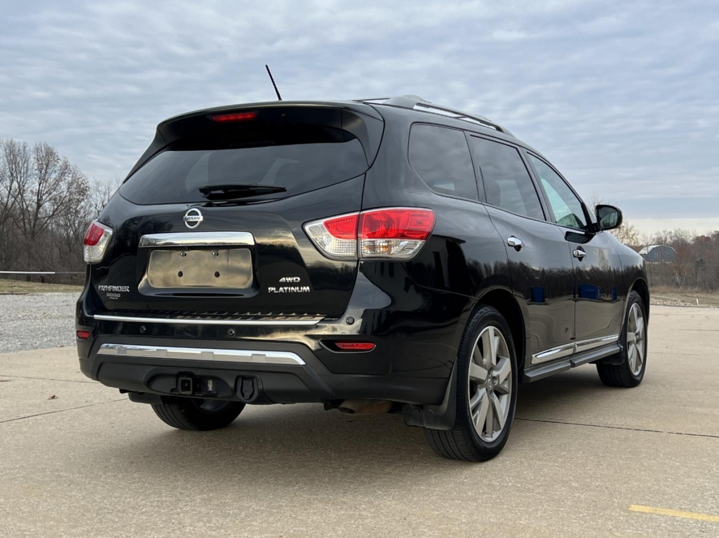 2016 BLACK /Black Leather Nissan Pathfinder Platinum 4WD (5N1AR2MM9GC) with an 3.5L V6 engine, CVT transmission, located at 2990 Old Orchard Rd., Jackson, MO, 63755, 37.354214, -89.612106 - 2016 Nissan Pathfinder Platinum 137xxx miles 4 Wheel Drive 3.5L V6 Automatic Leather 3rd Row Navigation Power/Heated/Cooled Seats Heated Rear Seats Backup Camera Sunroof Bluetooth Remote Start Cruise Power Windows/Locks/Mirrors We have financing available and we accept trades! Fill o - Photo#13