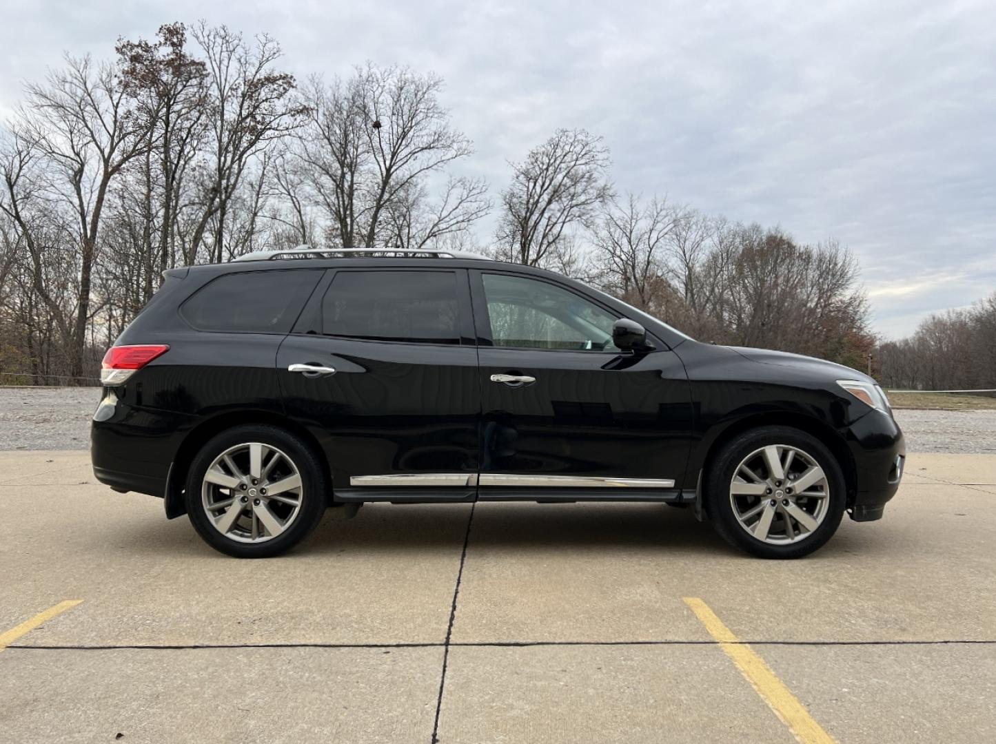 2016 BLACK /Black Leather Nissan Pathfinder Platinum 4WD (5N1AR2MM9GC) with an 3.5L V6 engine, CVT transmission, located at 2990 Old Orchard Rd., Jackson, MO, 63755, 37.354214, -89.612106 - 2016 Nissan Pathfinder Platinum 137xxx miles 4 Wheel Drive 3.5L V6 Automatic Leather 3rd Row Navigation Power/Heated/Cooled Seats Heated Rear Seats Backup Camera Sunroof Bluetooth Remote Start Cruise Power Windows/Locks/Mirrors We have financing available and we accept trades! Fill o - Photo#12