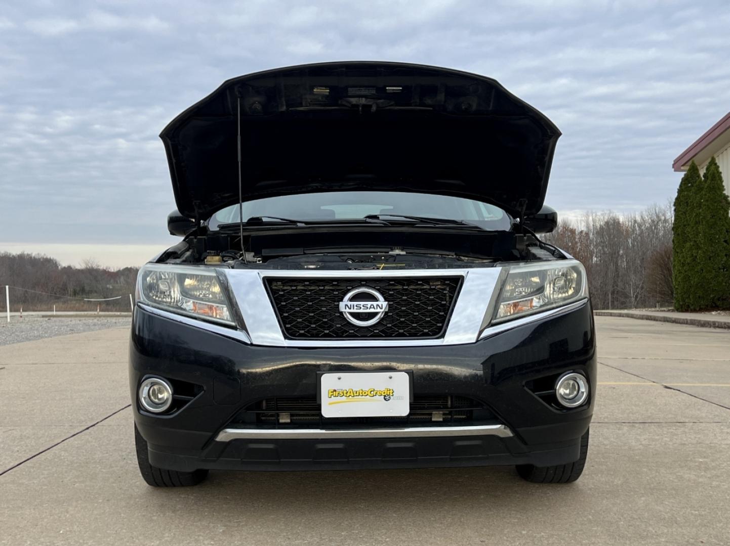 2016 BLACK /Black Leather Nissan Pathfinder Platinum 4WD (5N1AR2MM9GC) with an 3.5L V6 engine, CVT transmission, located at 2990 Old Orchard Rd., Jackson, MO, 63755, 37.354214, -89.612106 - 2016 Nissan Pathfinder Platinum 137xxx miles 4 Wheel Drive 3.5L V6 Automatic Leather 3rd Row Navigation Power/Heated/Cooled Seats Heated Rear Seats Backup Camera Sunroof Bluetooth Remote Start Cruise Power Windows/Locks/Mirrors We have financing available and we accept trades! Fill o - Photo#42
