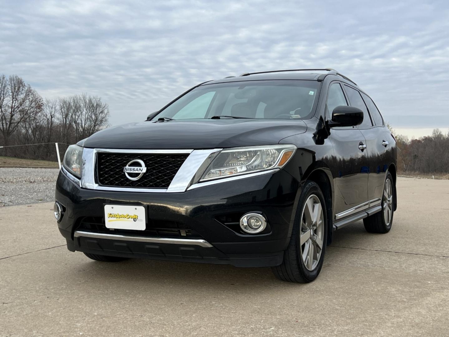 2016 BLACK /Black Leather Nissan Pathfinder Platinum 4WD (5N1AR2MM9GC) with an 3.5L V6 engine, CVT transmission, located at 2990 Old Orchard Rd., Jackson, MO, 63755, 37.354214, -89.612106 - 2016 Nissan Pathfinder Platinum 137xxx miles 4 Wheel Drive 3.5L V6 Automatic Leather 3rd Row Navigation Power/Heated/Cooled Seats Heated Rear Seats Backup Camera Sunroof Bluetooth Remote Start Cruise Power Windows/Locks/Mirrors We have financing available and we accept trades! Fill o - Photo#10
