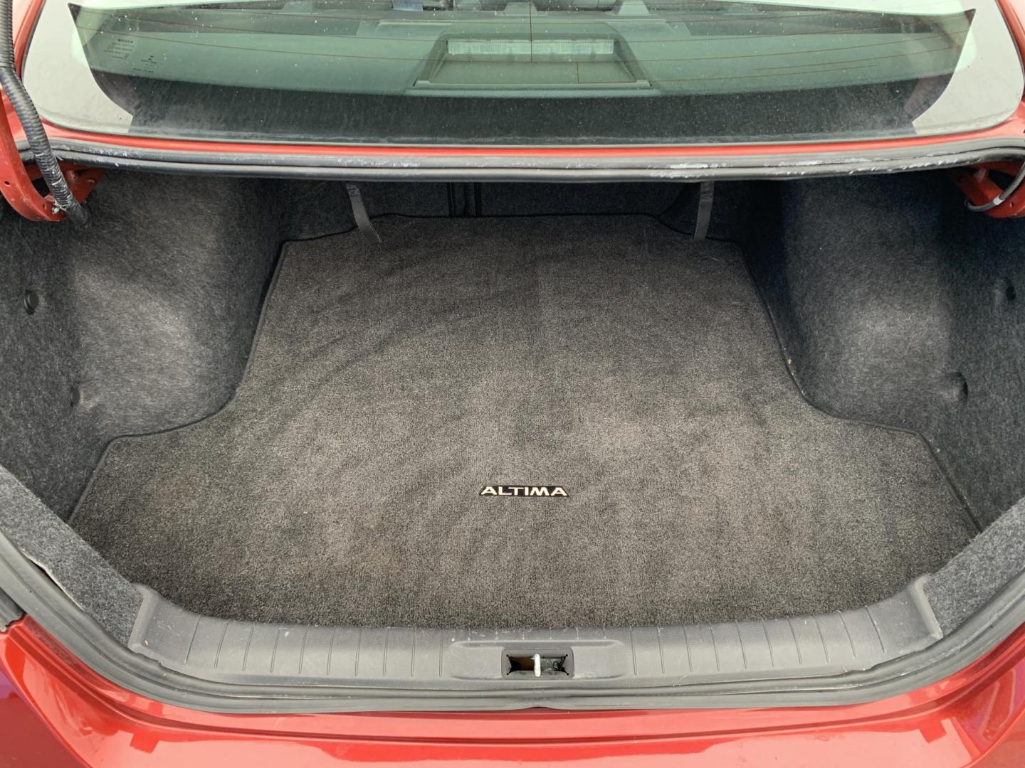 2015 RED /Black Nissan Altima 3.5 SV (1N4BL3AP9FC) with an 3.5L V6 DOHC 24V engine, Continuously Variable Transmission transmission, located at 506 S. Kingshighway, Cape Girardeau, MO, 63703, (573) 235-5000, 37.294991, -89.553635 - 2015 Nissan Altima 3.5 SL Leather Remote Start Air Conditioning Power Windows Power Locks Power Steering Tilt Wheel AM/FM CD/MP3 Satellite Keyless Entry Dual Front Airbags Side Airbags Head Airbags Rear Head Airbags All Wheel ABS We have financing available and we accept trades! Fill - Photo#12