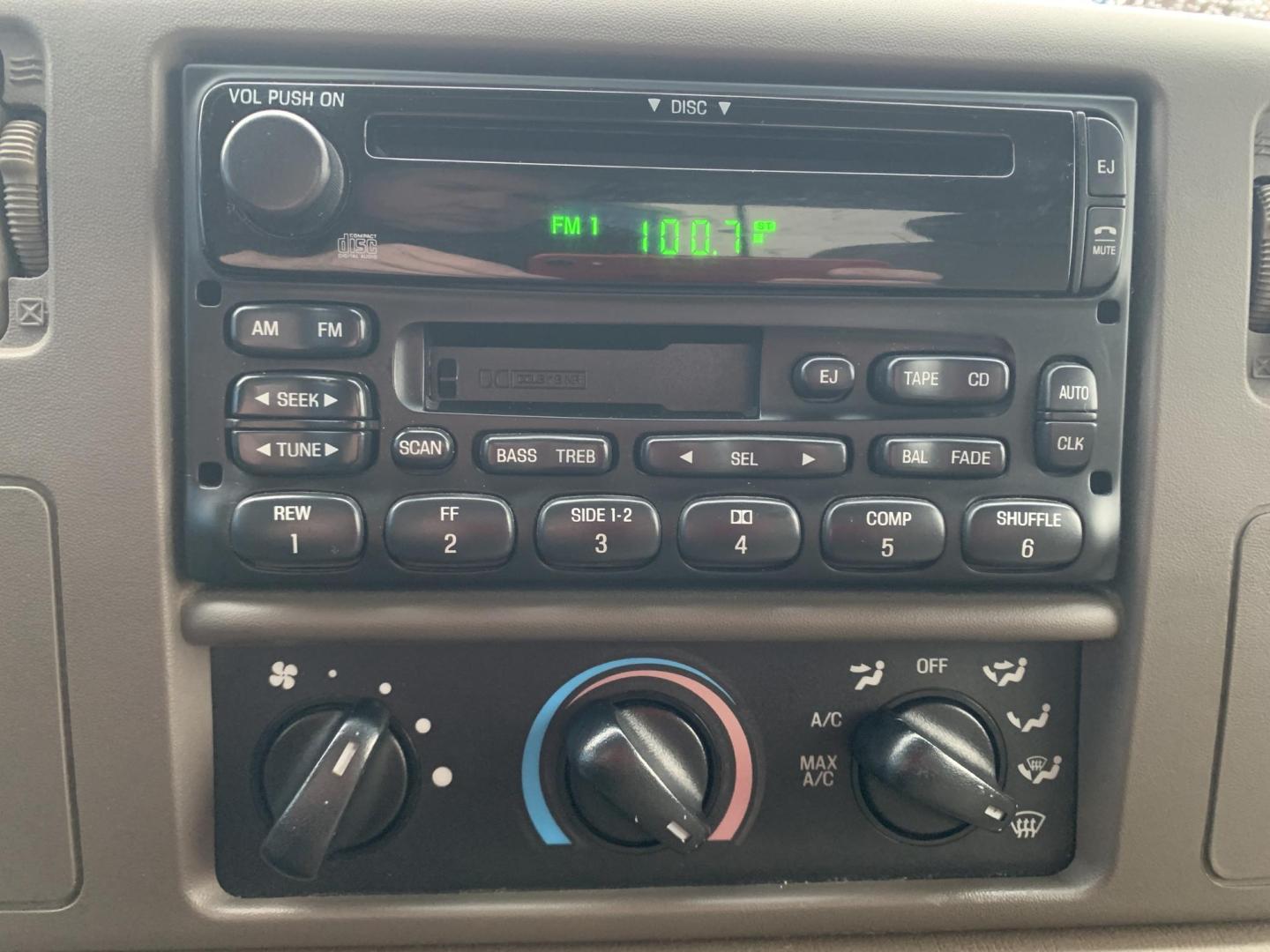 2001 WHITE /TAN Ford F-350 SD Lariat SuperCab 2WD DRW (1FTWX32F41E) with an 7.3L V8 OHV 16V TURBO DIESEL engine, Automatic transmission, located at 506 S. Kingshighway, Cape Girardeau, MO, 63703, (573) 235-5000, 37.294991, -89.553635 - 2001 Ford F350 Dually 7.3L Diesel Power Steering Tilt Wheel AM/FM Cassette & CD Dual Front Airbags Passenger Airbag Sensor Extended Cab Regular Bed All Wheel ABS 1 Ton Dually We have financing available and we accept trades! Fill out a credit application on our website or come by today! I - Photo#27