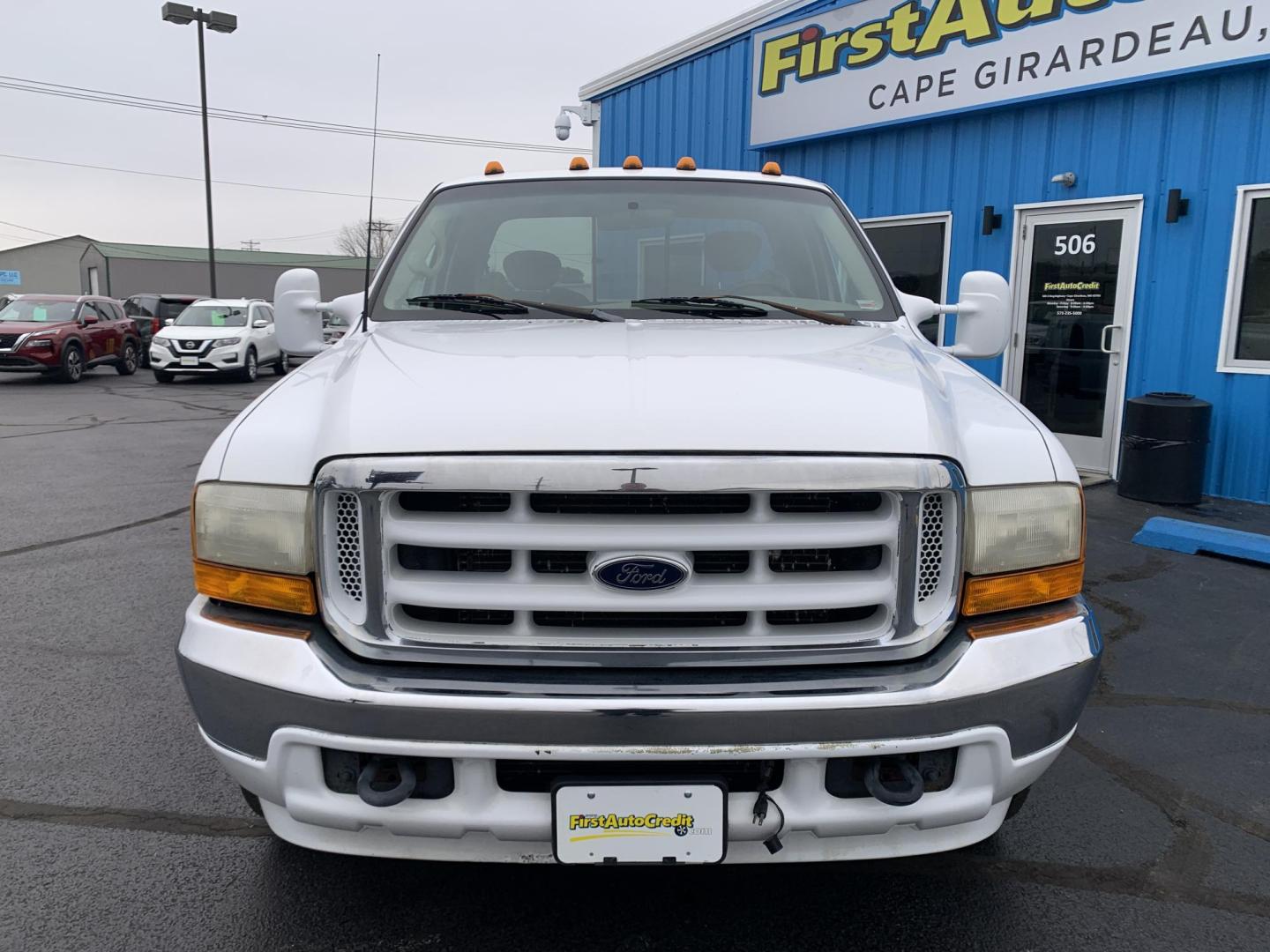 2001 WHITE /TAN Ford F-350 SD Lariat SuperCab 2WD DRW (1FTWX32F41E) with an 7.3L V8 OHV 16V TURBO DIESEL engine, Automatic transmission, located at 506 S. Kingshighway, Cape Girardeau, MO, 63703, (573) 235-5000, 37.294991, -89.553635 - 2001 Ford F350 Dually 7.3L Diesel Power Steering Tilt Wheel AM/FM Cassette & CD Dual Front Airbags Passenger Airbag Sensor Extended Cab Regular Bed All Wheel ABS 1 Ton Dually We have financing available and we accept trades! Fill out a credit application on our website or come by today! I - Photo#1