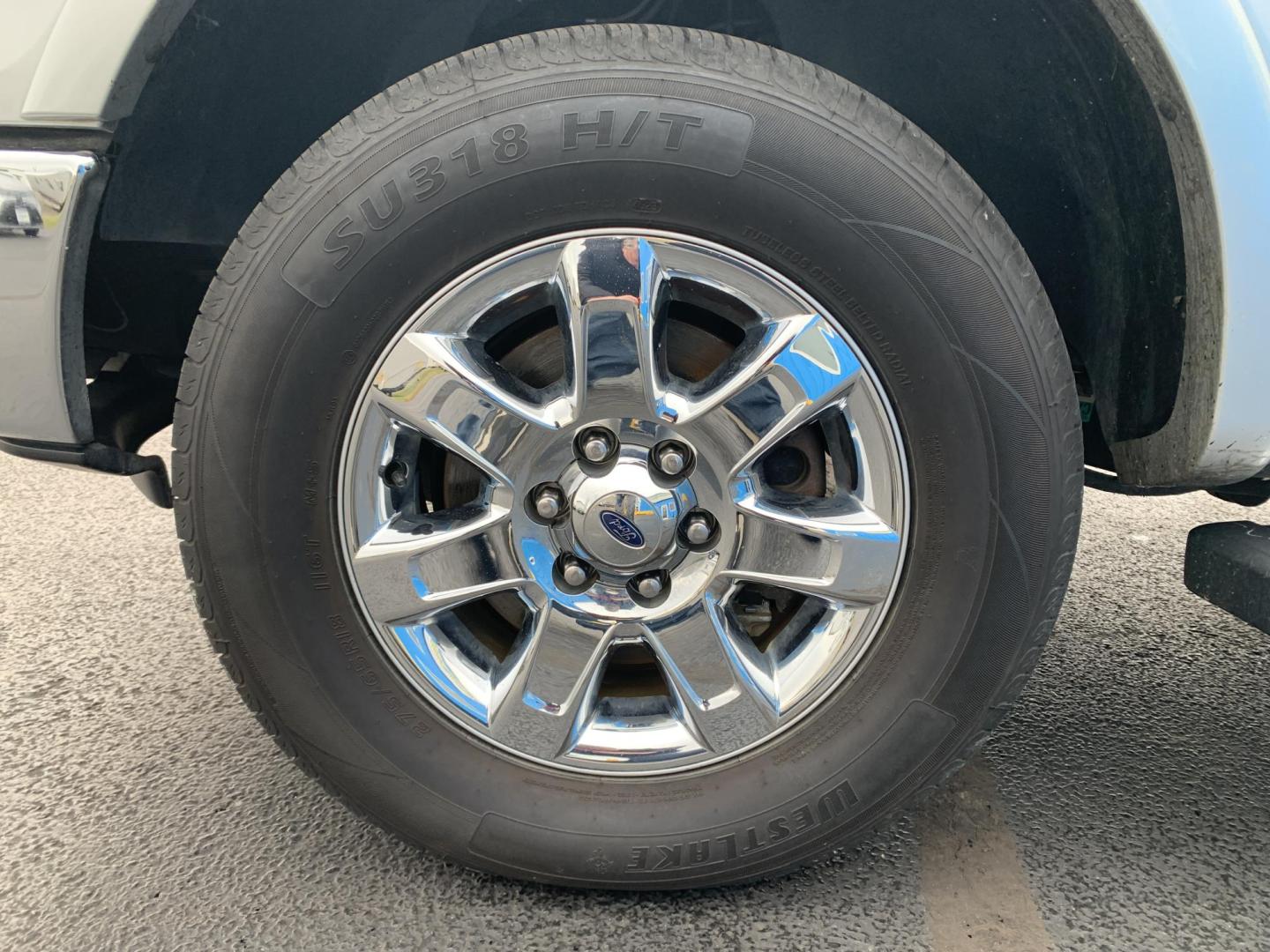 2014 SILVER /GRAY Ford F-150 XL SuperCrew 5.5-ft. Bed 4WD (1FTFW1EF3EK) with an 5.0L V8 engine, 6-Speed Automatic transmission, located at 506 S. Kingshighway, Cape Girardeau, MO, 63703, (573) 235-5000, 37.294991, -89.553635 - 2014 Ford F150 Lariat SuperCrew 4x4 5.0L V8 Air Conditioning Power Windows Power Locks Power Steering Tilt Wheel Satellite Keyless Entry Alarm Dual Front Airbags Side Airbags Head Airbags Rear Head Airbags Crew Cab Regular Bed All Wheel ABS 1/2 Ton We have financing available and - Photo#18