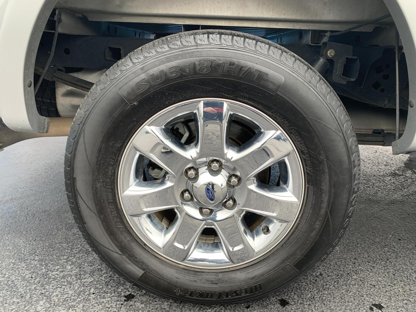 2014 SILVER /GRAY Ford F-150 XL SuperCrew 5.5-ft. Bed 4WD (1FTFW1EF3EK) with an 5.0L V8 engine, 6-Speed Automatic transmission, located at 506 S. Kingshighway, Cape Girardeau, MO, 63703, (573) 235-5000, 37.294991, -89.553635 - 2014 Ford F150 Lariat SuperCrew 4x4 5.0L V8 Air Conditioning Power Windows Power Locks Power Steering Tilt Wheel Satellite Keyless Entry Alarm Dual Front Airbags Side Airbags Head Airbags Rear Head Airbags Crew Cab Regular Bed All Wheel ABS 1/2 Ton We have financing available and - Photo#20