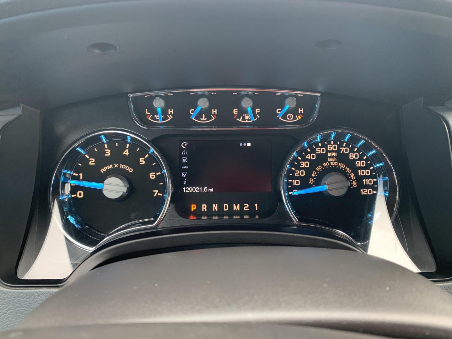 2014 SILVER /GRAY Ford F-150 XL SuperCrew 5.5-ft. Bed 4WD (1FTFW1EF3EK) with an 5.0L V8 engine, 6-Speed Automatic transmission, located at 506 S. Kingshighway, Cape Girardeau, MO, 63703, (573) 235-5000, 37.294991, -89.553635 - 2014 Ford F150 Lariat SuperCrew 4x4 5.0L V8 Air Conditioning Power Windows Power Locks Power Steering Tilt Wheel Satellite Keyless Entry Alarm Dual Front Airbags Side Airbags Head Airbags Rear Head Airbags Crew Cab Regular Bed All Wheel ABS 1/2 Ton We have financing available and - Photo#28