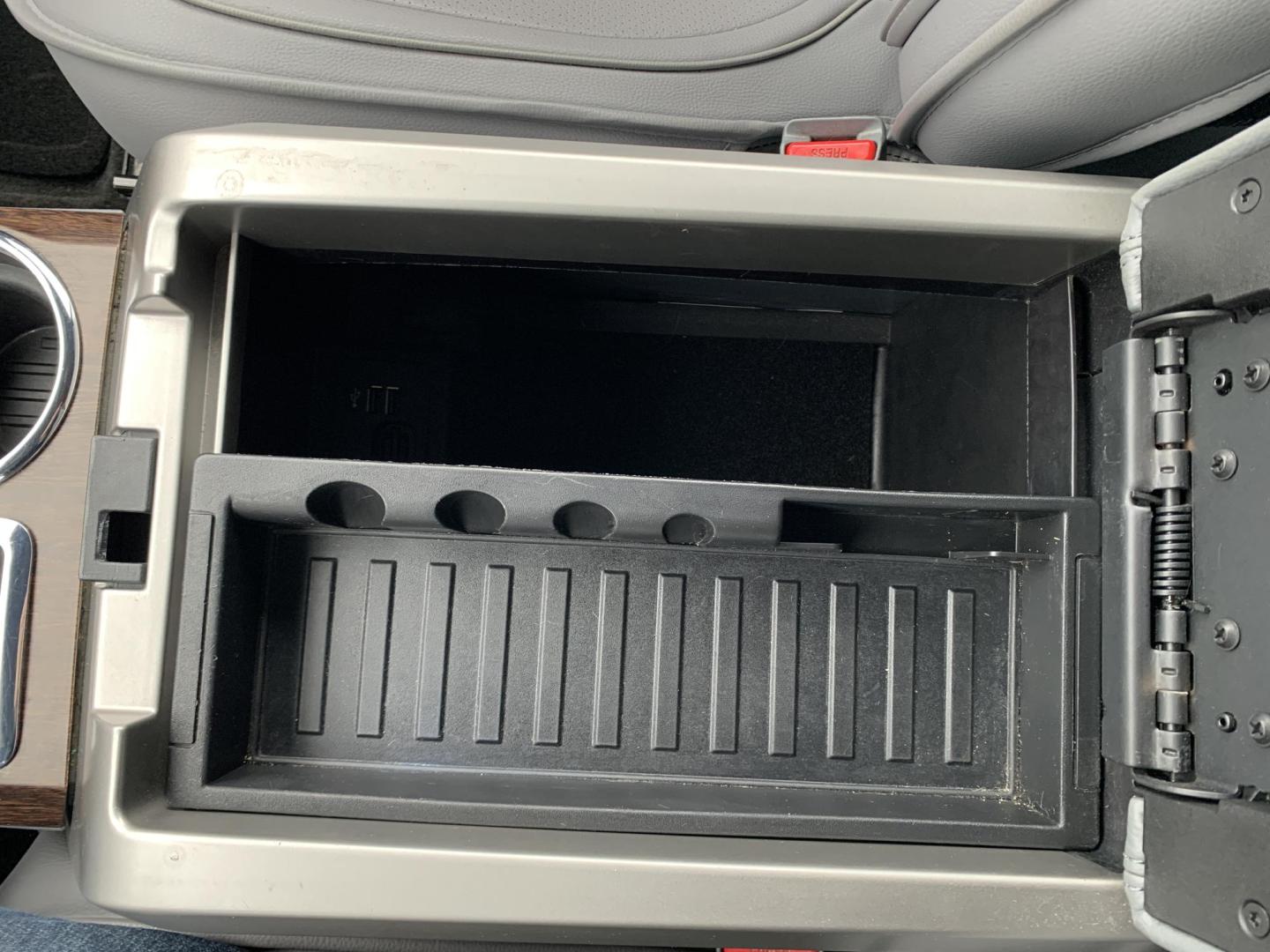 2014 SILVER /GRAY Ford F-150 XL SuperCrew 5.5-ft. Bed 4WD (1FTFW1EF3EK) with an 5.0L V8 engine, 6-Speed Automatic transmission, located at 506 S. Kingshighway, Cape Girardeau, MO, 63703, (573) 235-5000, 37.294991, -89.553635 - 2014 Ford F150 Lariat SuperCrew 4x4 5.0L V8 Air Conditioning Power Windows Power Locks Power Steering Tilt Wheel Satellite Keyless Entry Alarm Dual Front Airbags Side Airbags Head Airbags Rear Head Airbags Crew Cab Regular Bed All Wheel ABS 1/2 Ton We have financing available and - Photo#35