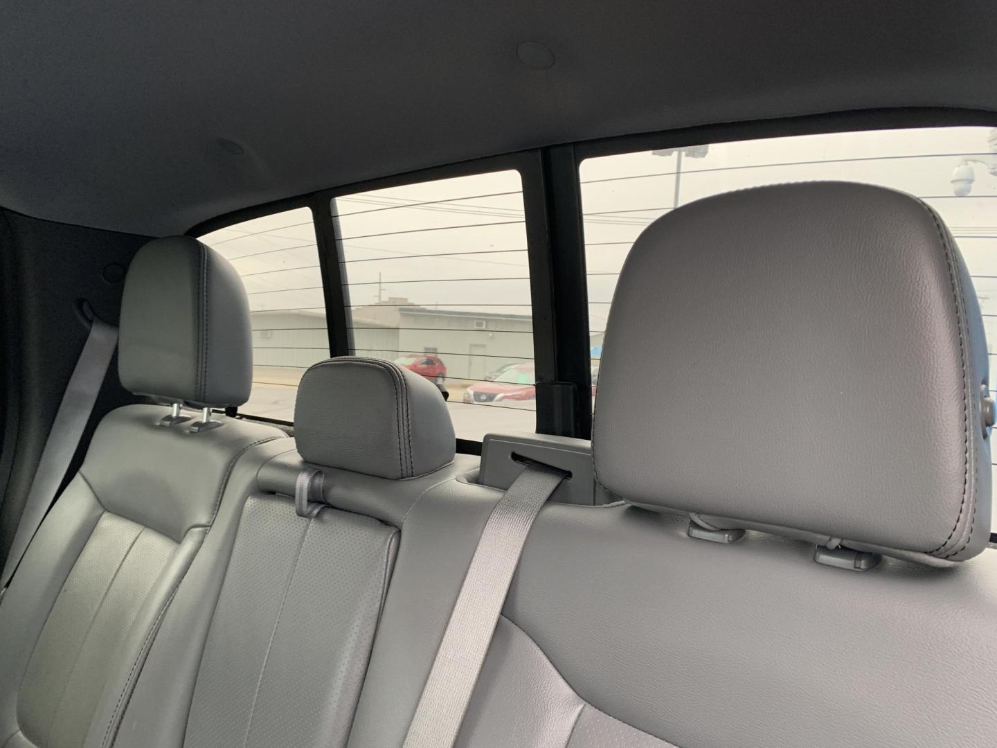 2014 SILVER /GRAY Ford F-150 XL SuperCrew 5.5-ft. Bed 4WD (1FTFW1EF3EK) with an 5.0L V8 engine, 6-Speed Automatic transmission, located at 506 S. Kingshighway, Cape Girardeau, MO, 63703, (573) 235-5000, 37.294991, -89.553635 - 2014 Ford F150 Lariat SuperCrew 4x4 5.0L V8 Air Conditioning Power Windows Power Locks Power Steering Tilt Wheel Satellite Keyless Entry Alarm Dual Front Airbags Side Airbags Head Airbags Rear Head Airbags Crew Cab Regular Bed All Wheel ABS 1/2 Ton We have financing available and - Photo#37