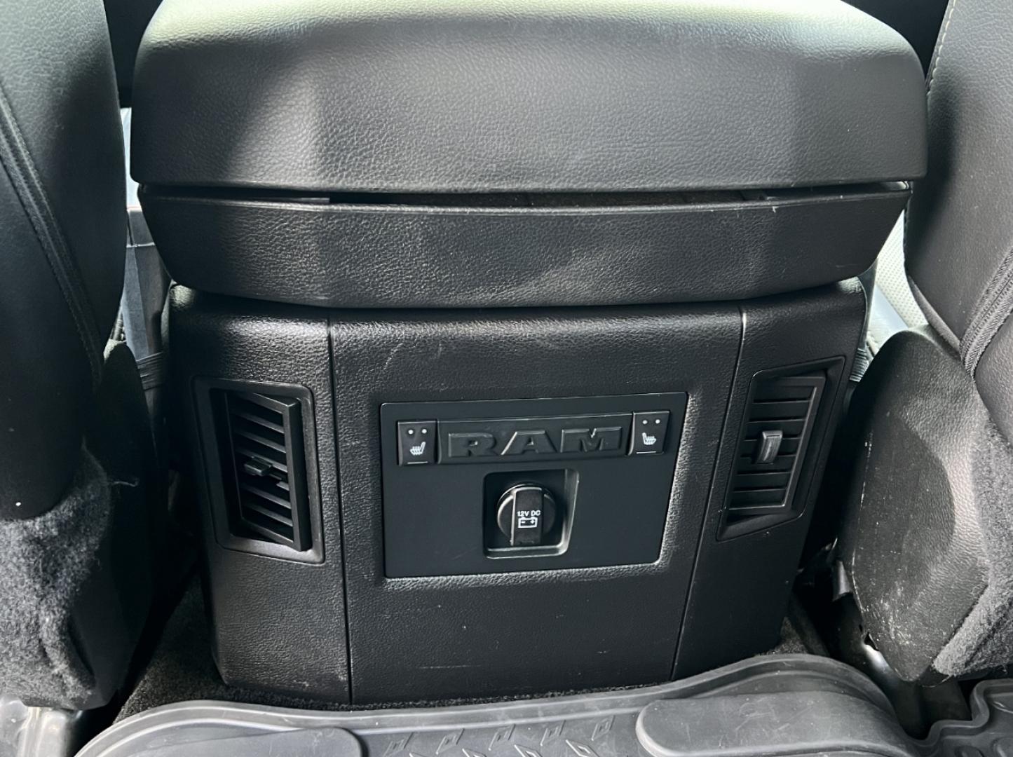 2017 BLACK /Black Leather RAM 1500 Laramie Crew Cab SWB 4WD (1C6RR7NT9HS) with an 5.7L V8 HEMI engine, Automatic transmission, located at 2990 Old Orchard Rd., Jackson, MO, 63755, 37.354214, -89.612106 - 2017 Ram 1500 Laramie 131xxx miles 4x4 5.7L V8 HEMI Automatic Leather Power/Heated/Cooled Seats Heated Rear Seats Heated Steering Wheel Backup Camera Bluetooth Cruise Power Windows/Locks/Mirrors We have financing available and we accept trades! Fill out a credit application on our websi - Photo#6