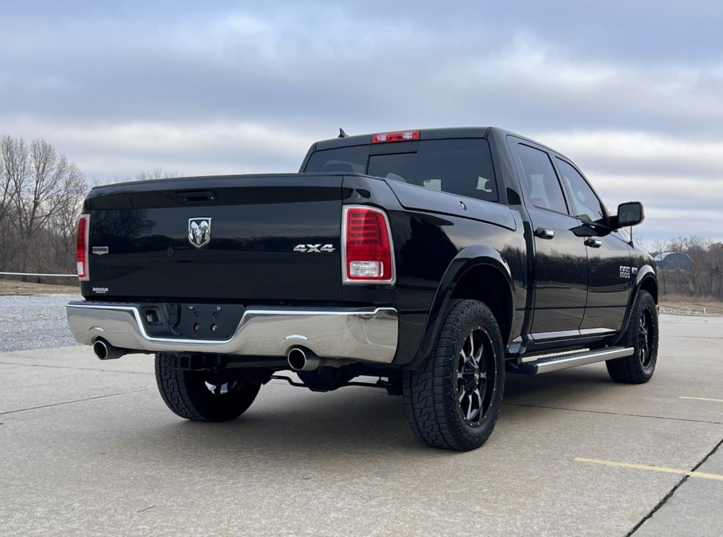 2017 BLACK /Black Leather RAM 1500 Laramie Crew Cab SWB 4WD (1C6RR7NT9HS) with an 5.7L V8 HEMI engine, Automatic transmission, located at 2990 Old Orchard Rd., Jackson, MO, 63755, 37.354214, -89.612106 - 2017 Ram 1500 Laramie 131xxx miles 4x4 5.7L V8 HEMI Automatic Leather Power/Heated/Cooled Seats Heated Rear Seats Heated Steering Wheel Backup Camera Bluetooth Cruise Power Windows/Locks/Mirrors We have financing available and we accept trades! Fill out a credit application on our websi - Photo#10