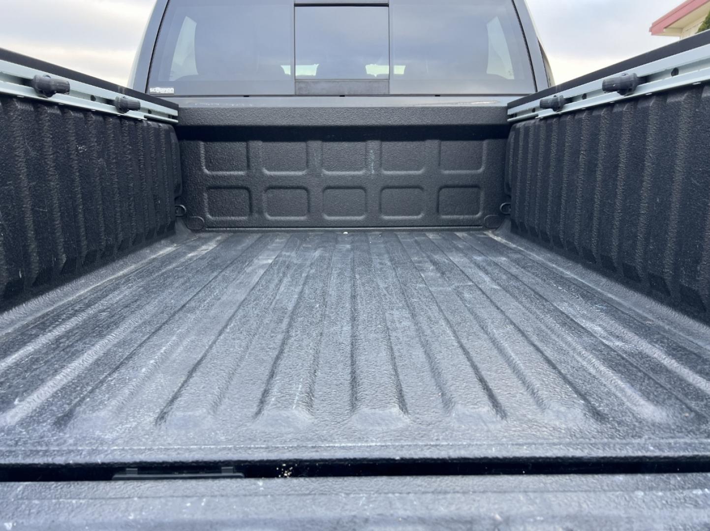 2017 BLACK /Black Leather RAM 1500 Laramie Crew Cab SWB 4WD (1C6RR7NT9HS) with an 5.7L V8 HEMI engine, Automatic transmission, located at 2990 Old Orchard Rd., Jackson, MO, 63755, 37.354214, -89.612106 - 2017 Ram 1500 Laramie 131xxx miles 4x4 5.7L V8 HEMI Automatic Leather Power/Heated/Cooled Seats Heated Rear Seats Heated Steering Wheel Backup Camera Bluetooth Cruise Power Windows/Locks/Mirrors We have financing available and we accept trades! Fill out a credit application on our websi - Photo#21