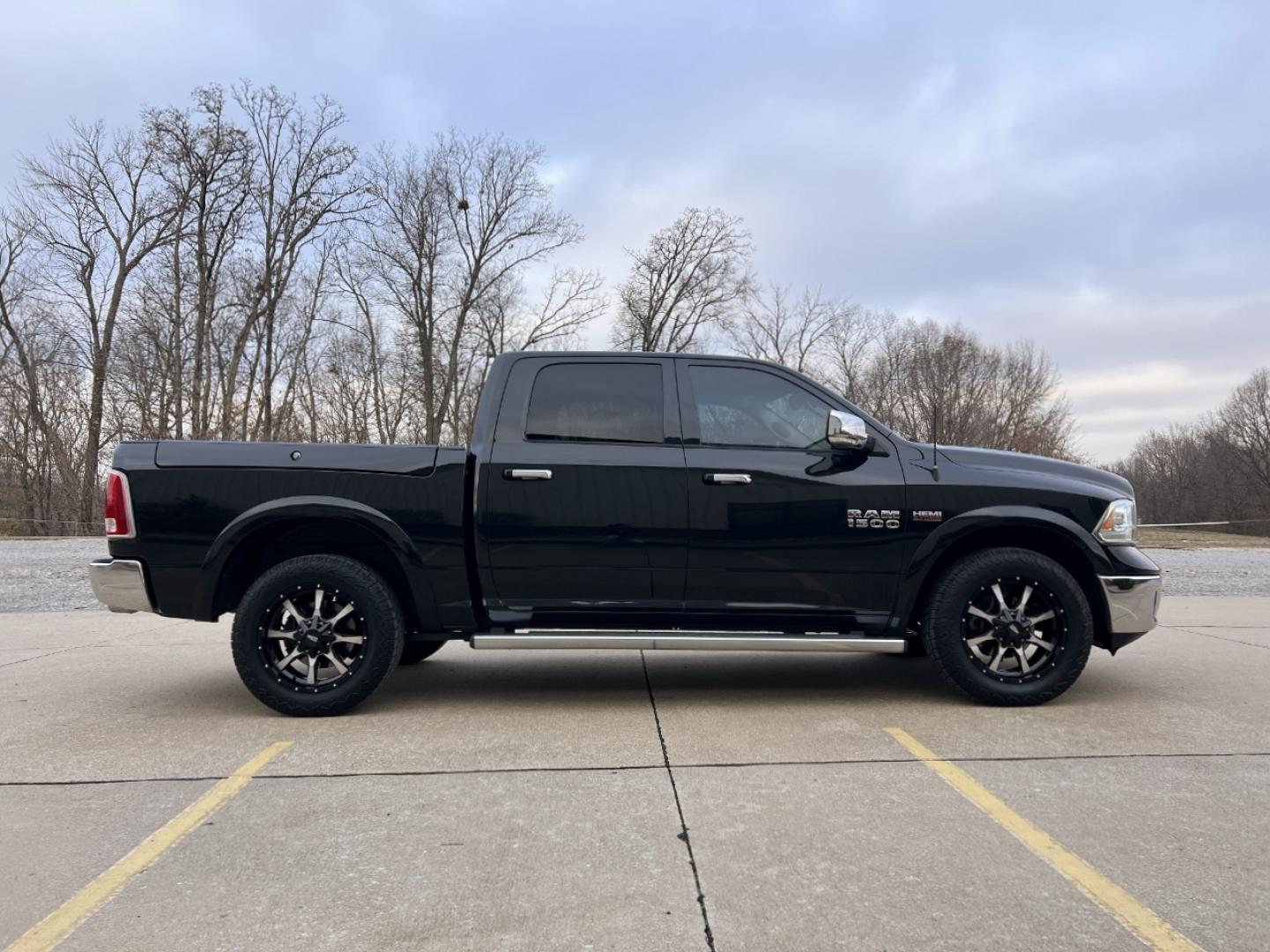 2017 BLACK /Black Leather RAM 1500 Laramie Crew Cab SWB 4WD (1C6RR7NT9HS) with an 5.7L V8 HEMI engine, Automatic transmission, located at 2990 Old Orchard Rd., Jackson, MO, 63755, 37.354214, -89.612106 - 2017 Ram 1500 Laramie 131xxx miles 4x4 5.7L V8 HEMI Automatic Leather Power/Heated/Cooled Seats Heated Rear Seats Heated Steering Wheel Backup Camera Bluetooth Cruise Power Windows/Locks/Mirrors We have financing available and we accept trades! Fill out a credit application on our websi - Photo#9
