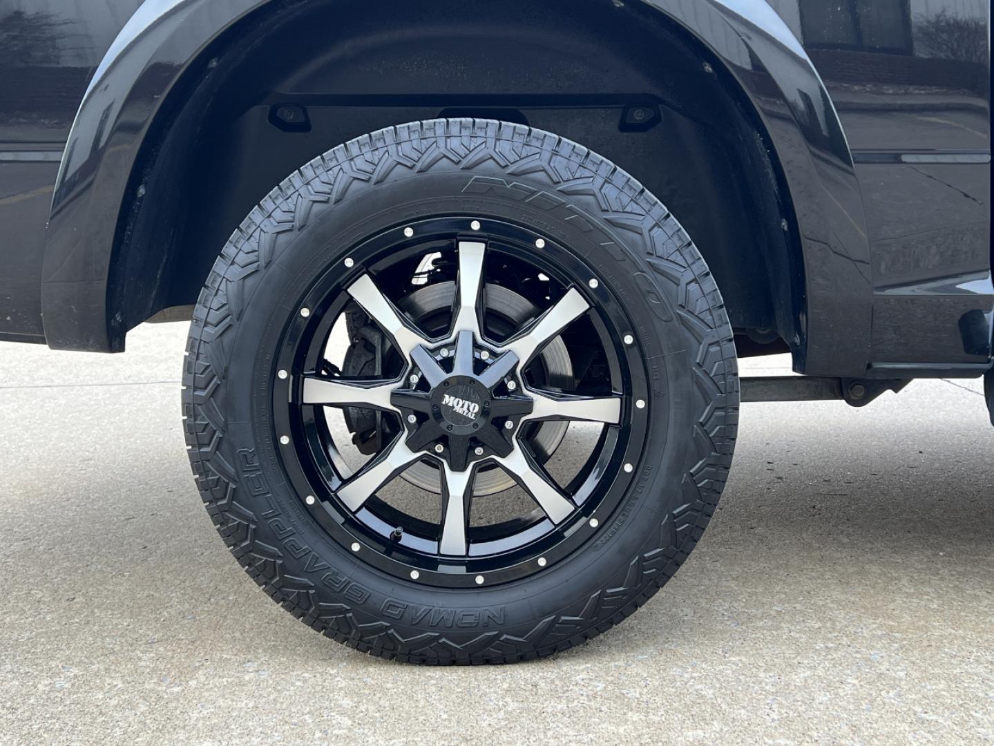 2017 BLACK /Black Leather RAM 1500 Laramie Crew Cab SWB 4WD (1C6RR7NT9HS) with an 5.7L V8 HEMI engine, Automatic transmission, located at 2990 Old Orchard Rd., Jackson, MO, 63755, 37.354214, -89.612106 - 2017 Ram 1500 Laramie 131xxx miles 4x4 5.7L V8 HEMI Automatic Leather Power/Heated/Cooled Seats Heated Rear Seats Heated Steering Wheel Backup Camera Bluetooth Cruise Power Windows/Locks/Mirrors We have financing available and we accept trades! Fill out a credit application on our websi - Photo#39