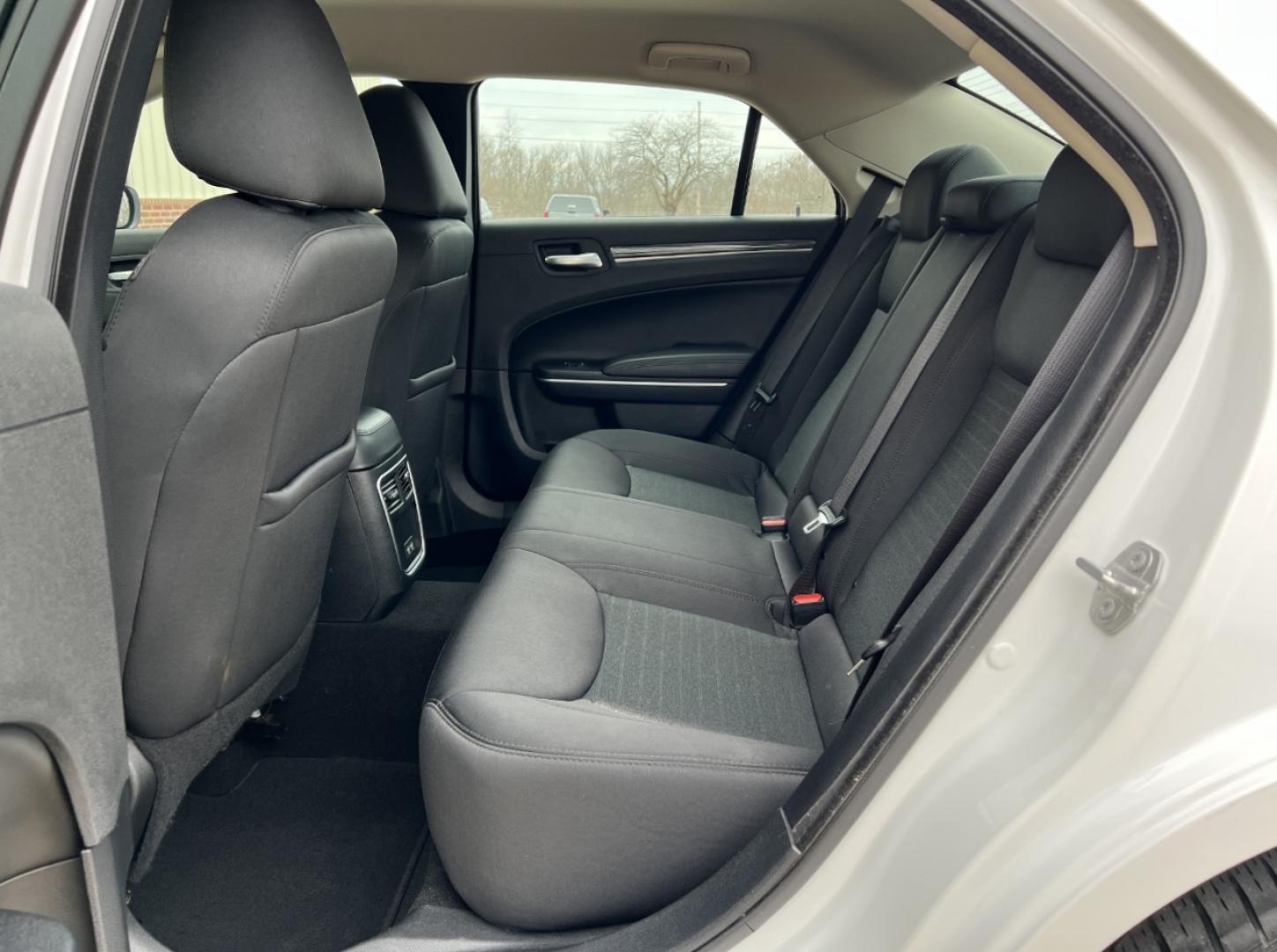 2020 WHITE /Black Cloth Chrysler 300 Touring (2C3CCAAG1LH) with an 3.6L V6 engine, Automatic transmission, located at 2990 Old Orchard Rd., Jackson, MO, 63755, 37.354214, -89.612106 - 2020 Chrysler 300 Touring Only 30xxx miles Rear Wheel Drive 3.6L V6 Automatic Backup Camera Power Driver Seat Bluetooth Cruise Power Windows/Locks/Mirrors We have financing available and we accept trades! Fill out a credit application on our website or come by today! If you have any quest - Photo#15