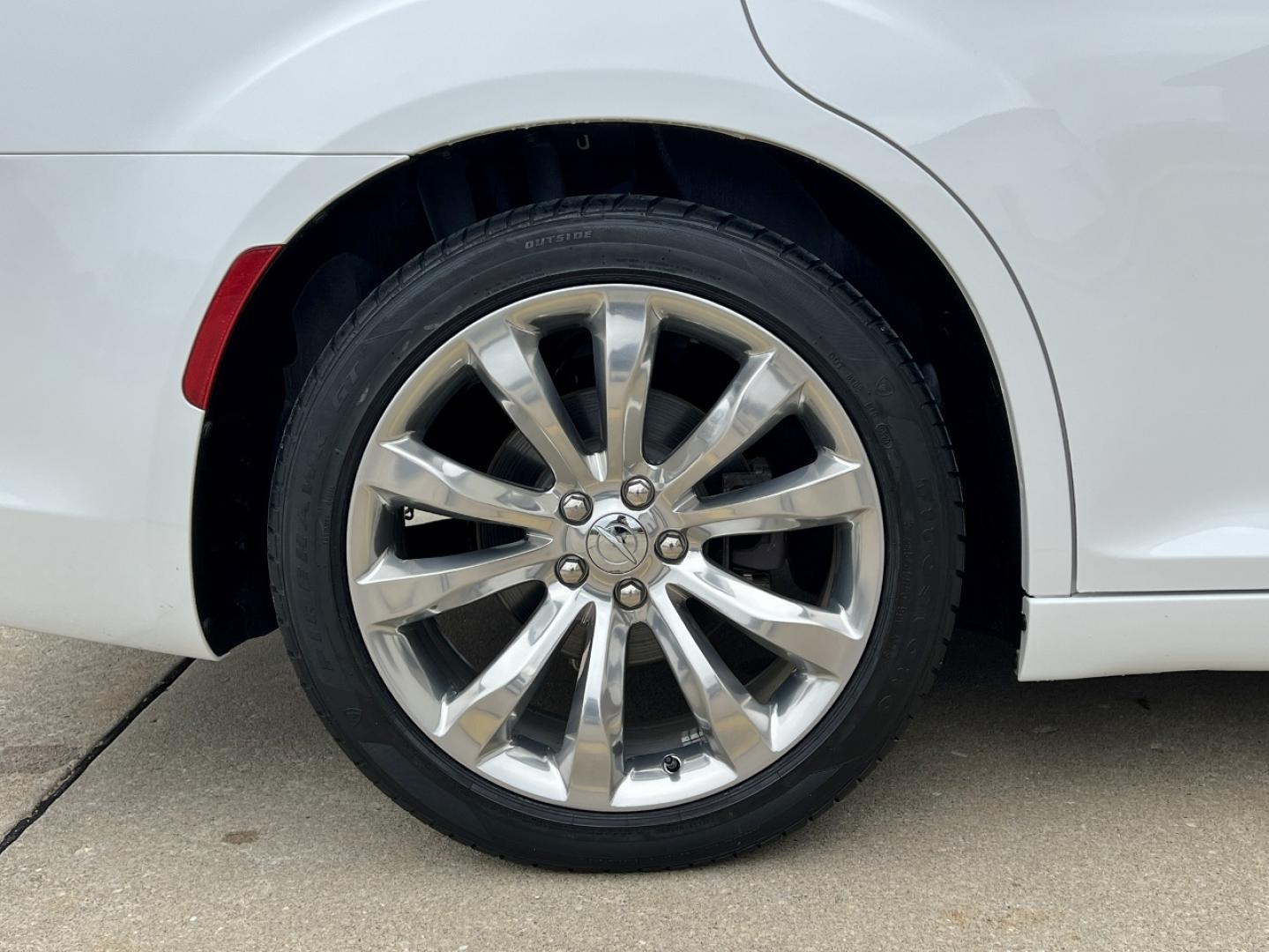 2020 WHITE /Black Cloth Chrysler 300 Touring (2C3CCAAG1LH) with an 3.6L V6 engine, Automatic transmission, located at 2990 Old Orchard Rd., Jackson, MO, 63755, 37.354214, -89.612106 - 2020 Chrysler 300 Touring Only 30xxx miles Rear Wheel Drive 3.6L V6 Automatic Backup Camera Power Driver Seat Bluetooth Cruise Power Windows/Locks/Mirrors We have financing available and we accept trades! Fill out a credit application on our website or come by today! If you have any quest - Photo#36