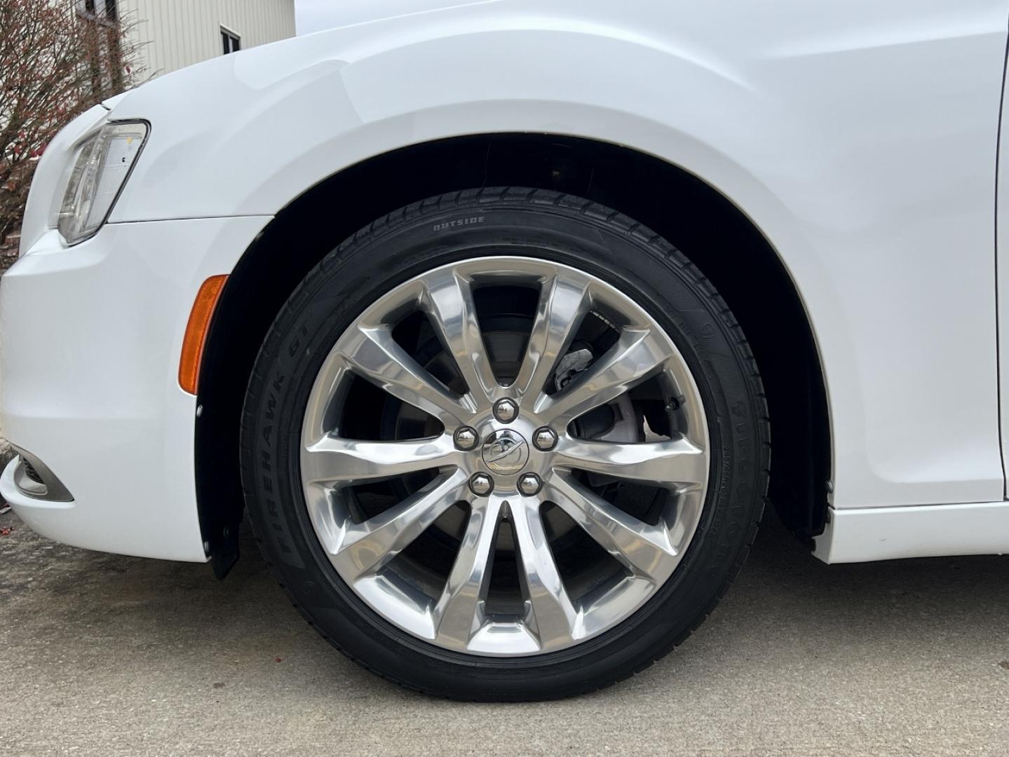 2020 WHITE /Black Cloth Chrysler 300 Touring (2C3CCAAG1LH) with an 3.6L V6 engine, Automatic transmission, located at 2990 Old Orchard Rd., Jackson, MO, 63755, 37.354214, -89.612106 - 2020 Chrysler 300 Touring Only 30xxx miles Rear Wheel Drive 3.6L V6 Automatic Backup Camera Power Driver Seat Bluetooth Cruise Power Windows/Locks/Mirrors We have financing available and we accept trades! Fill out a credit application on our website or come by today! If you have any quest - Photo#34