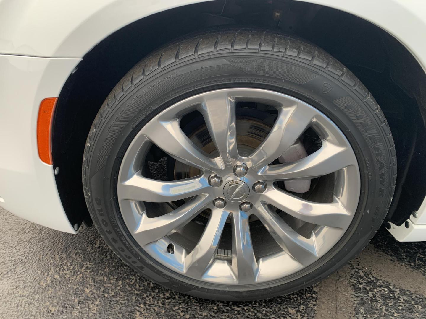 2020 WHITE /Black Cloth Chrysler 300 Touring (2C3CCAAG1LH) with an 3.6L V6 engine, Automatic transmission, located at 506 S. Kingshighway, Cape Girardeau, MO, 63703, (573) 235-5000, 37.294991, -89.553635 - 2020 Chrysler 300 Touring Only 30xxx miles Rear Wheel Drive 3.6L V6 Automatic Backup Camera Power Driver Seat Bluetooth Cruise Power Windows/Locks/Mirrors We have financing available and we accept trades! Fill out a credit application on our website or come by today! If you have any que - Photo#32