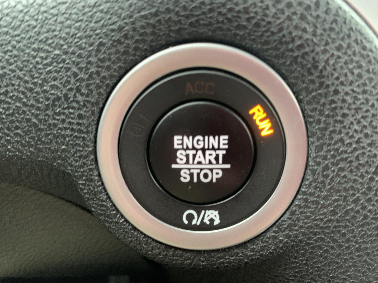 2020 WHITE /Black Cloth Chrysler 300 Touring (2C3CCAAG1LH) with an 3.6L V6 engine, Automatic transmission, located at 506 S. Kingshighway, Cape Girardeau, MO, 63703, (573) 235-5000, 37.294991, -89.553635 - 2020 Chrysler 300 Touring Only 30xxx miles Rear Wheel Drive 3.6L V6 Automatic Backup Camera Power Driver Seat Bluetooth Cruise Power Windows/Locks/Mirrors We have financing available and we accept trades! Fill out a credit application on our website or come by today! If you have any que - Photo#27