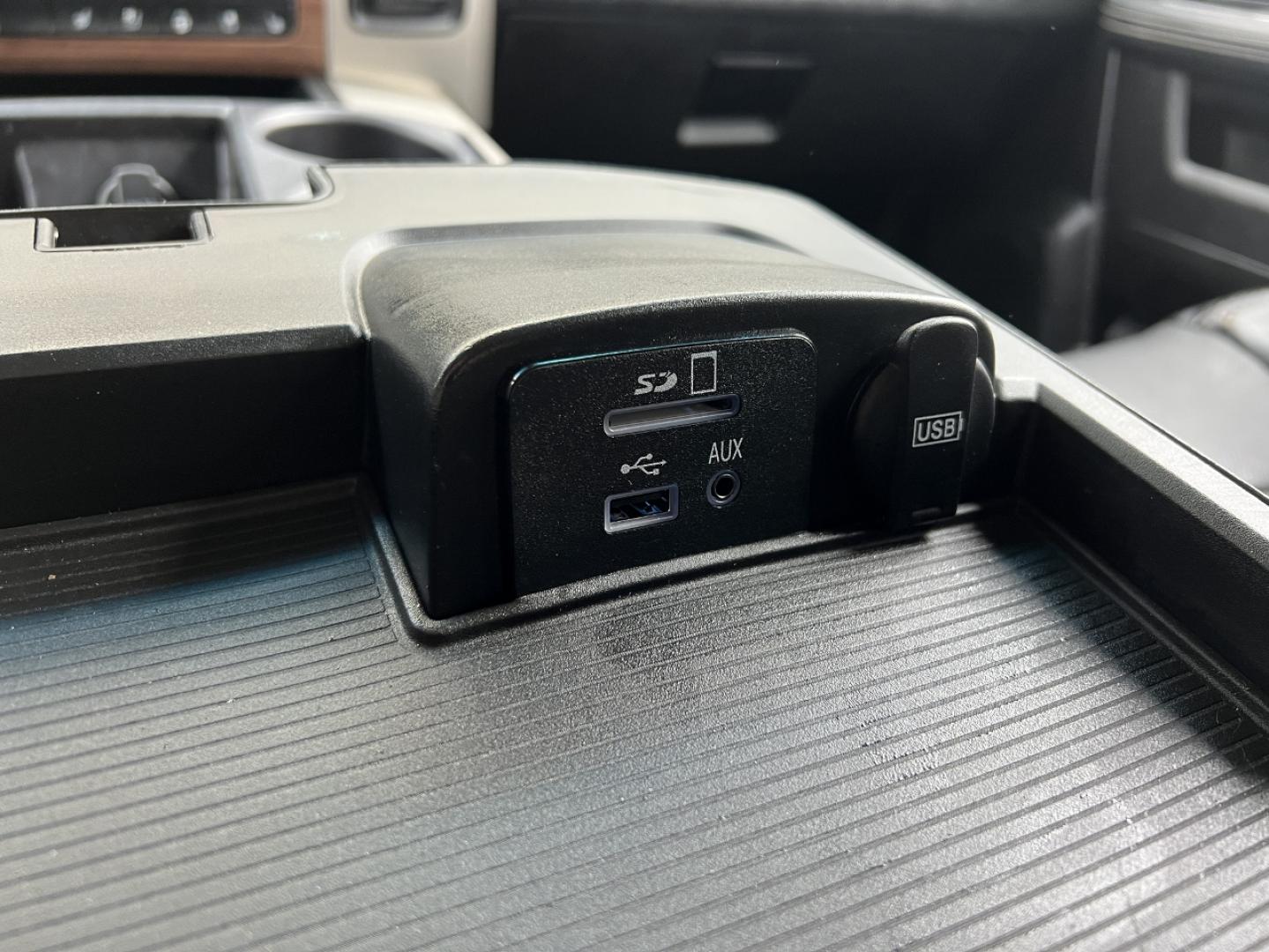 2013 BLACK /Black Leather RAM 1500 Laramie Crew Cab SWB 4WD (1C6RR7NT3DS) with an 5.7L V8 HEMI engine, Automatic transmission, located at 2990 Old Orchard Rd., Jackson, MO, 63755, 37.354214, -89.612106 - 2013 Ram 1500 Laramie 1-Owner 189xxx miles 4x4 5.7L V8 HEMI Automatic Leather Power/Heated/Cooled Seats Heated Rear Seats Heated Steering Wheel Backup Camera Bluetooth Remote Start Cruise Power Windows/Locks/Mirrors We have financing available and we accept trades! Fill out a credit a - Photo#30