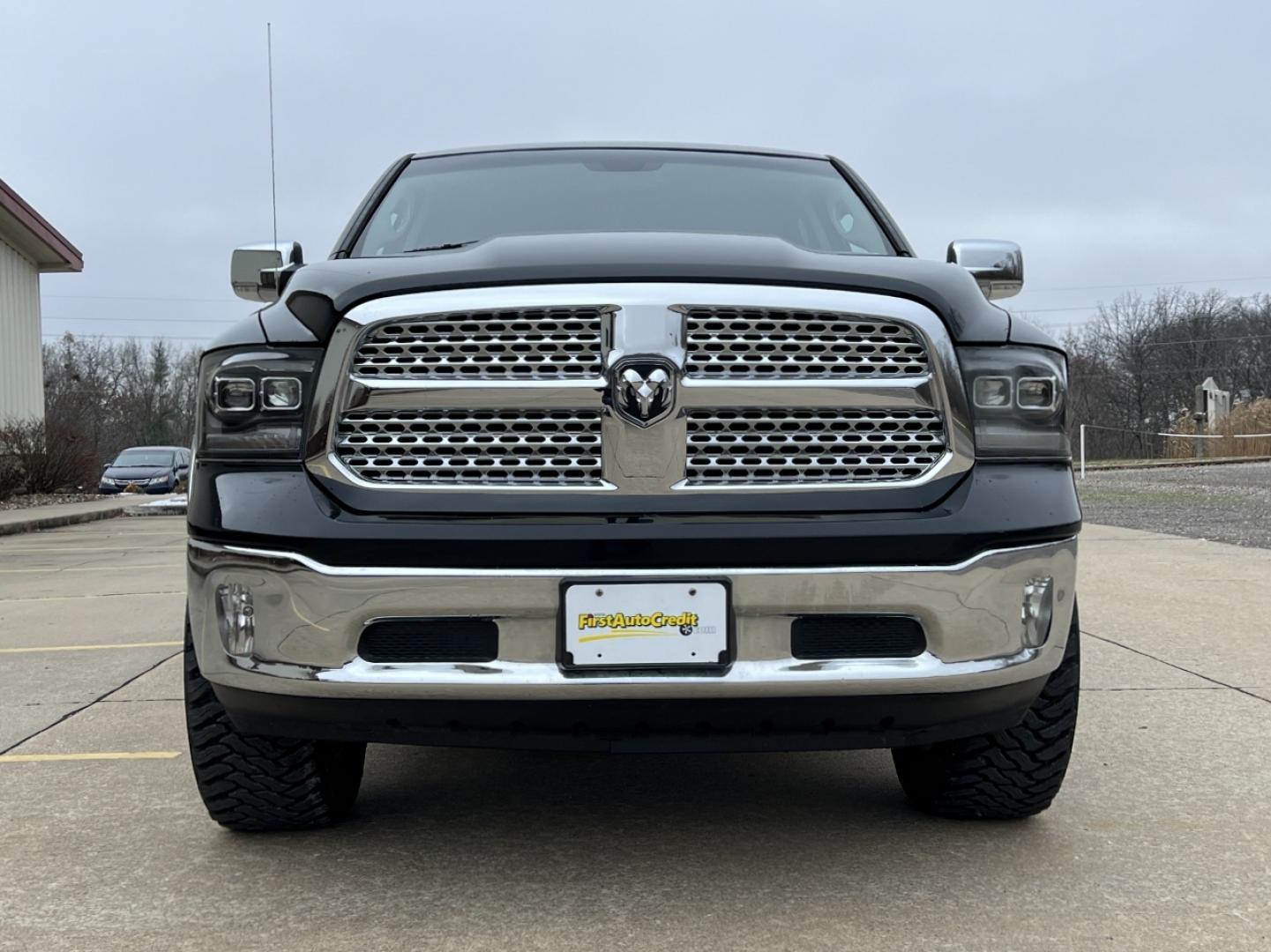 2013 BLACK /Black Leather RAM 1500 Laramie Crew Cab SWB 4WD (1C6RR7NT3DS) with an 5.7L V8 HEMI engine, Automatic transmission, located at 2990 Old Orchard Rd., Jackson, MO, 63755, 37.354214, -89.612106 - 2013 Ram 1500 Laramie 1-Owner 189xxx miles 4x4 5.7L V8 HEMI Automatic Leather Power/Heated/Cooled Seats Heated Rear Seats Heated Steering Wheel Backup Camera Bluetooth Remote Start Cruise Power Windows/Locks/Mirrors We have financing available and we accept trades! Fill out a credit a - Photo#14