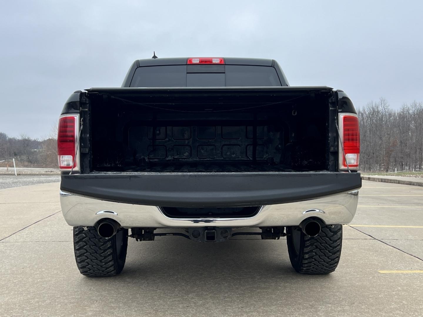 2013 BLACK /Black Leather RAM 1500 Laramie Crew Cab SWB 4WD (1C6RR7NT3DS) with an 5.7L V8 HEMI engine, Automatic transmission, located at 2990 Old Orchard Rd., Jackson, MO, 63755, 37.354214, -89.612106 - 2013 Ram 1500 Laramie 1-Owner 189xxx miles 4x4 5.7L V8 HEMI Automatic Leather Power/Heated/Cooled Seats Heated Rear Seats Heated Steering Wheel Backup Camera Bluetooth Remote Start Cruise Power Windows/Locks/Mirrors We have financing available and we accept trades! Fill out a credit a - Photo#21