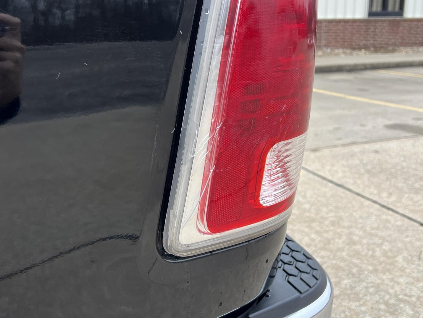 2013 BLACK /Black Leather RAM 1500 Laramie Crew Cab SWB 4WD (1C6RR7NT3DS) with an 5.7L V8 HEMI engine, Automatic transmission, located at 2990 Old Orchard Rd., Jackson, MO, 63755, 37.354214, -89.612106 - 2013 Ram 1500 Laramie 1-Owner 189xxx miles 4x4 5.7L V8 HEMI Automatic Leather Power/Heated/Cooled Seats Heated Rear Seats Heated Steering Wheel Backup Camera Bluetooth Remote Start Cruise Power Windows/Locks/Mirrors We have financing available and we accept trades! Fill out a credit a - Photo#46