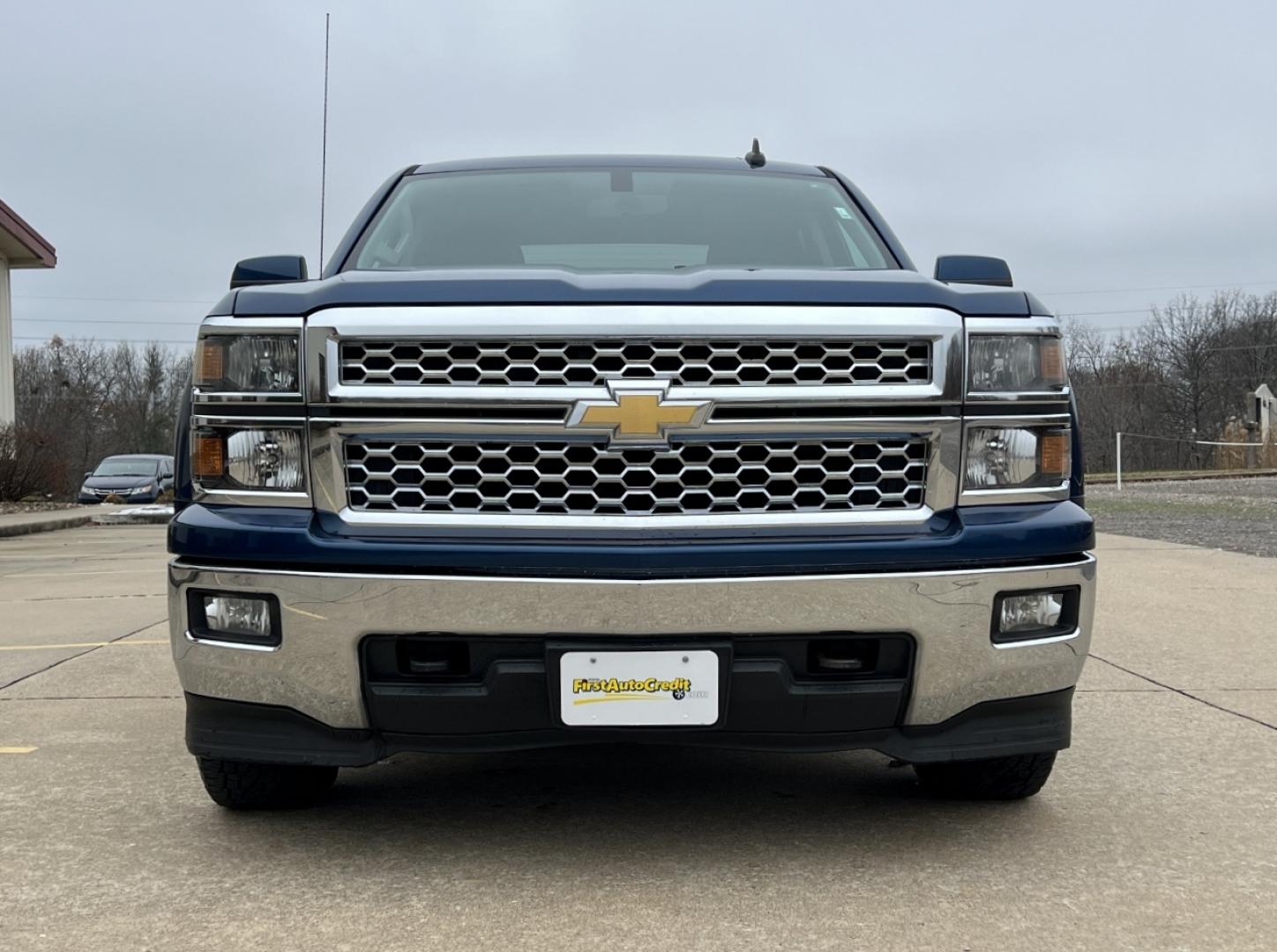 2015 BLUE /Black Cloth Chevrolet Silverado 1500 LT Crew Cab 4WD (3GCUKREH8FG) with an 4.3L V6 engine, Automatic transmission, located at 2990 Old Orchard Rd., Jackson, MO, 63755, 37.354214, -89.612106 - 2015 Chevrolet Silverado 1500 LT 102xxx miles 4x4 4.3L V6 Automatic Backup Camera Power Driver Seat Bluetooth Remote Start Cruise Power Windows/Locks/Mirrors We have financing available and we accept trades! Fill out a credit application on our website or come by today! If you have any q - Photo#13