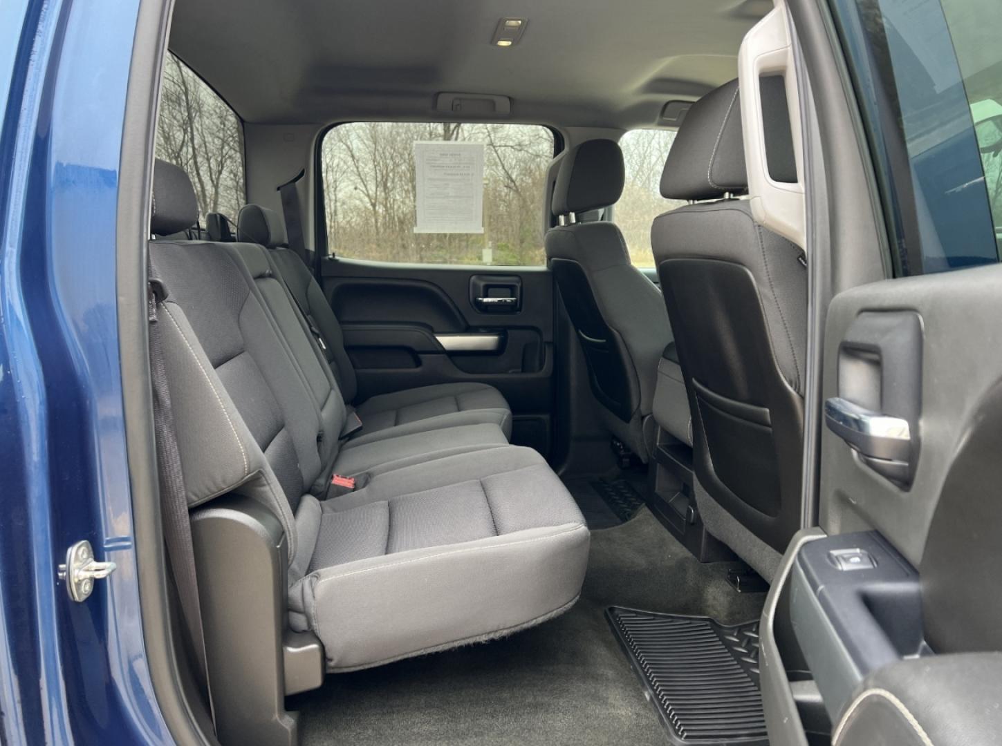 2015 BLUE /Black Cloth Chevrolet Silverado 1500 LT Crew Cab 4WD (3GCUKREH8FG) with an 4.3L V6 engine, Automatic transmission, located at 2990 Old Orchard Rd., Jackson, MO, 63755, 37.354214, -89.612106 - 2015 Chevrolet Silverado 1500 LT 102xxx miles 4x4 4.3L V6 Automatic Backup Camera Power Driver Seat Bluetooth Remote Start Cruise Power Windows/Locks/Mirrors We have financing available and we accept trades! Fill out a credit application on our website or come by today! If you have any q - Photo#19