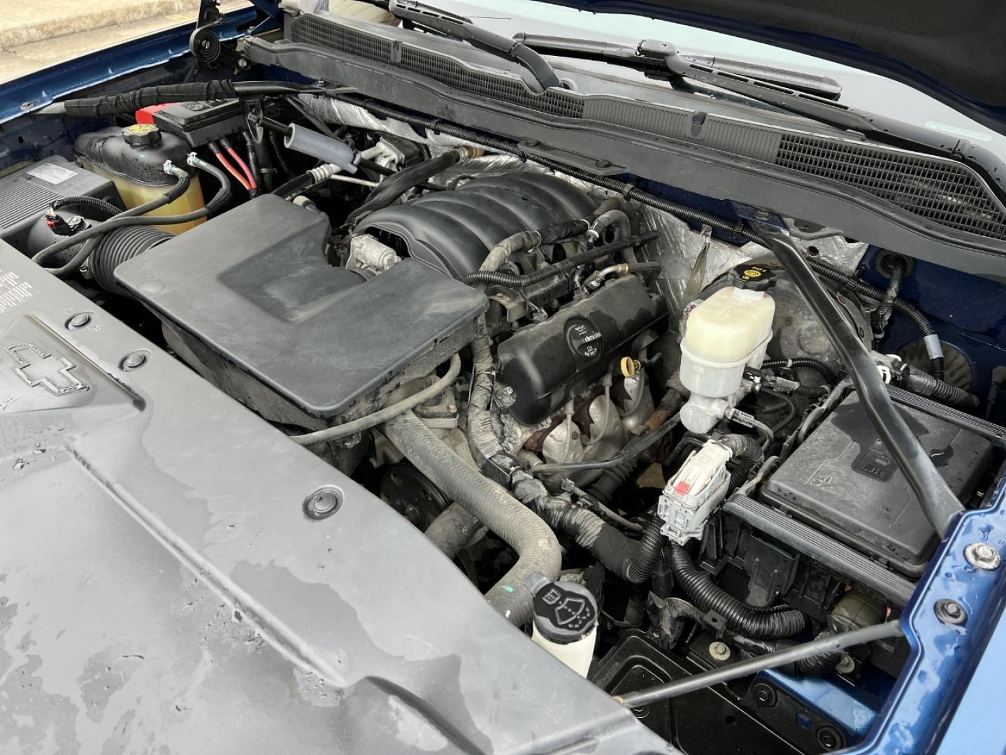 2015 BLUE /Black Cloth Chevrolet Silverado 1500 LT Crew Cab 4WD (3GCUKREH8FG) with an 4.3L V6 engine, Automatic transmission, located at 2990 Old Orchard Rd., Jackson, MO, 63755, 37.354214, -89.612106 - 2015 Chevrolet Silverado 1500 LT 102xxx miles 4x4 4.3L V6 Automatic Backup Camera Power Driver Seat Bluetooth Remote Start Cruise Power Windows/Locks/Mirrors We have financing available and we accept trades! Fill out a credit application on our website or come by today! If you have any q - Photo#32