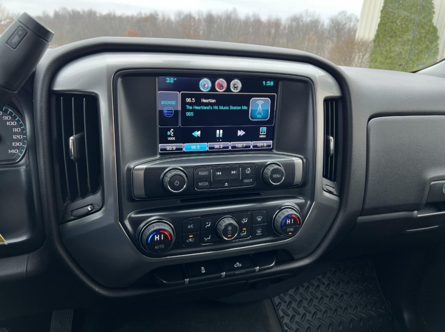 2015 BLUE /Black Cloth Chevrolet Silverado 1500 LT Crew Cab 4WD (3GCUKREH8FG) with an 4.3L V6 engine, Automatic transmission, located at 2990 Old Orchard Rd., Jackson, MO, 63755, 37.354214, -89.612106 - 2015 Chevrolet Silverado 1500 LT 102xxx miles 4x4 4.3L V6 Automatic Backup Camera Power Driver Seat Bluetooth Remote Start Cruise Power Windows/Locks/Mirrors We have financing available and we accept trades! Fill out a credit application on our website or come by today! If you have any q - Photo#25