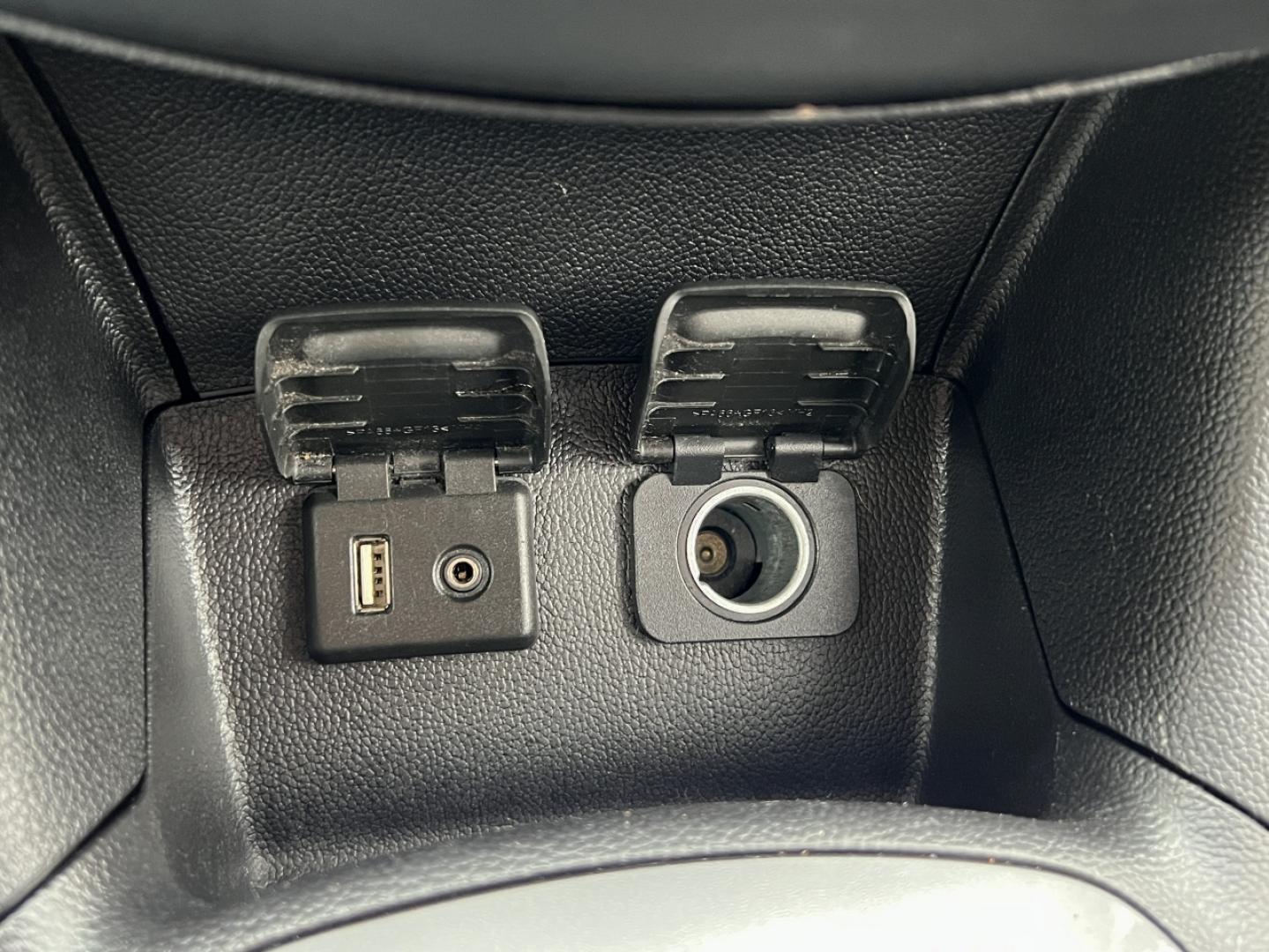 2017 GRAY /Black Chevrolet Cruze LT (1G1BE5SM7H7) with an 1.4L 4 Cyl. TURBO engine, Automatic transmission, located at 2990 Old Orchard Rd., Jackson, MO, 63755, 37.354214, -89.612106 - 2017 Chevrolet Cruze LT 127xxx miles Front Wheel Drive 1.4L 4 Cyl. Automatic Backup Camera Power Driver Seat Bluetooth Remote Start Cruise Power Windows/Locks/Mirrors We have financing available and we accept trades! Fill out a credit application on our website or come by today! If you h - Photo#27