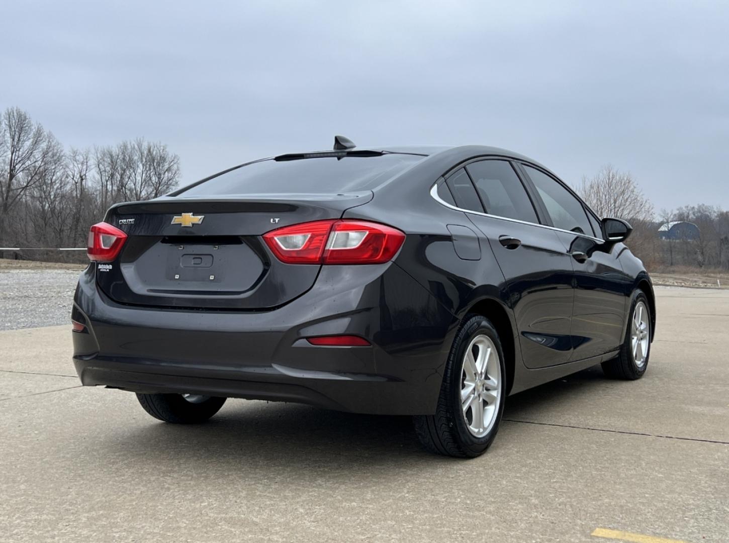 2017 GRAY /Black Chevrolet Cruze LT (1G1BE5SM7H7) with an 1.4L 4 Cyl. TURBO engine, Automatic transmission, located at 2990 Old Orchard Rd., Jackson, MO, 63755, 37.354214, -89.612106 - 2017 Chevrolet Cruze LT 127xxx miles Front Wheel Drive 1.4L 4 Cyl. Automatic Backup Camera Power Driver Seat Bluetooth Remote Start Cruise Power Windows/Locks/Mirrors We have financing available and we accept trades! Fill out a credit application on our website or come by today! If you h - Photo#9