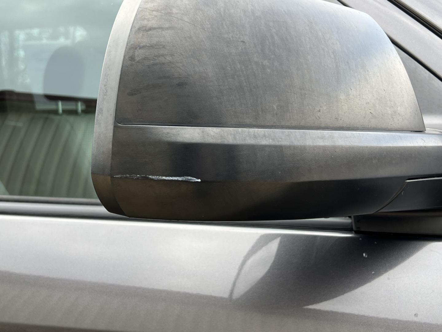 2012 GRAY /Gray Toyota Tundra Tundra-Grade Double Cab 4.6L 4WD (5TFUM5F10CX) with an 4.6L V8 engine, Automatic transmission, located at 2990 Old Orchard Rd., Jackson, MO, 63755, 37.354214, -89.612106 - 2012 Toyota Tundra SR5 Local 1-Owner 117xxx miles 4x4 4.6L V8 Automatic Cruise Power Windows/Locks/Mirrors We have financing available and we accept trades! Fill out a credit application on our website or come by today! If you have any questions, give us a call at (573) 204-7777 or visit ou - Photo#36