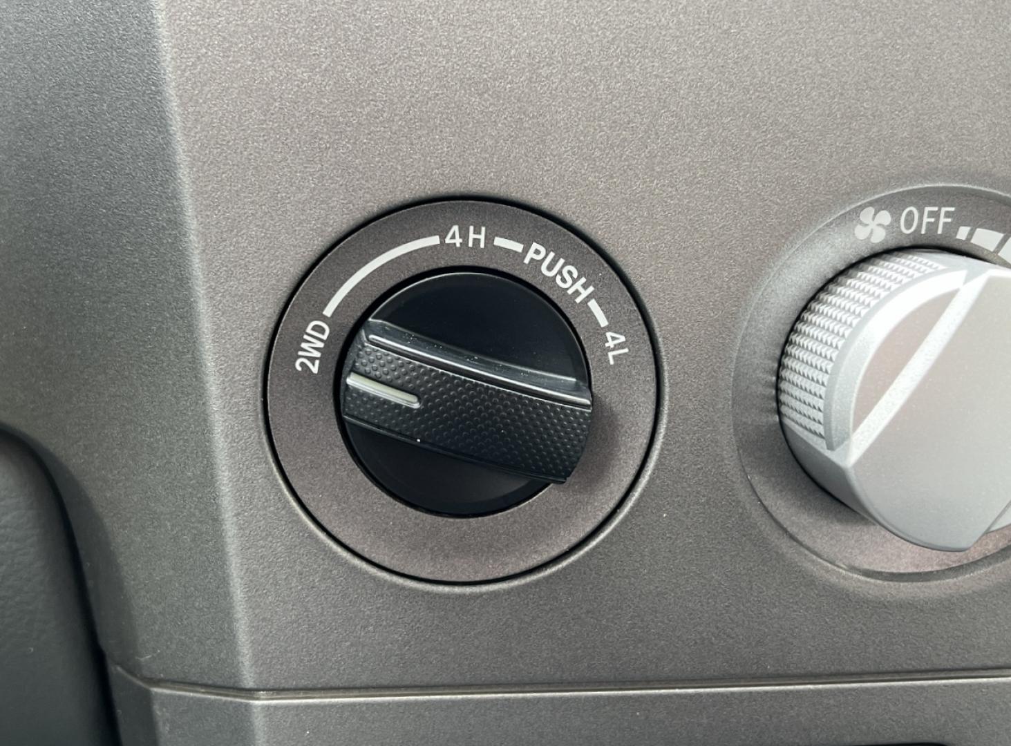 2012 GRAY /Gray Toyota Tundra Tundra-Grade Double Cab 4.6L 4WD (5TFUM5F10CX) with an 4.6L V8 engine, Automatic transmission, located at 2990 Old Orchard Rd., Jackson, MO, 63755, 37.354214, -89.612106 - 2012 Toyota Tundra SR5 Local 1-Owner 117xxx miles 4x4 4.6L V8 Automatic Cruise Power Windows/Locks/Mirrors We have financing available and we accept trades! Fill out a credit application on our website or come by today! If you have any questions, give us a call at (573) 204-7777 or visit ou - Photo#2