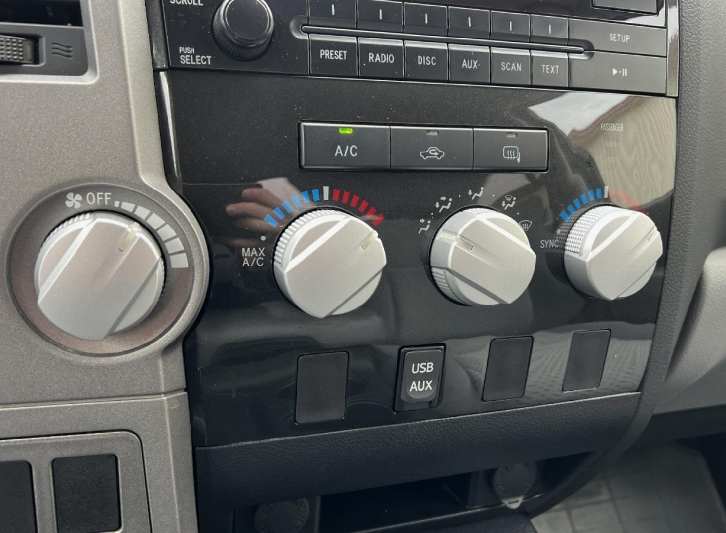 2012 GRAY /Gray Toyota Tundra Tundra-Grade Double Cab 4.6L 4WD (5TFUM5F10CX) with an 4.6L V8 engine, Automatic transmission, located at 2990 Old Orchard Rd., Jackson, MO, 63755, 37.354214, -89.612106 - 2012 Toyota Tundra SR5 Local 1-Owner 117xxx miles 4x4 4.6L V8 Automatic Cruise Power Windows/Locks/Mirrors We have financing available and we accept trades! Fill out a credit application on our website or come by today! If you have any questions, give us a call at (573) 204-7777 or visit ou - Photo#24