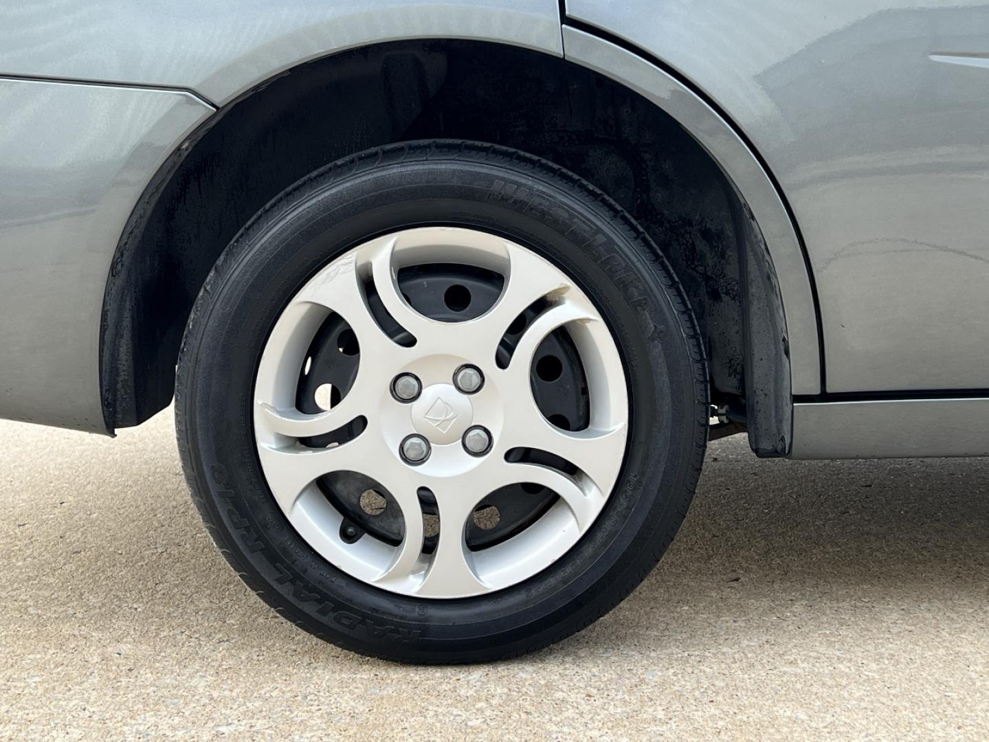 2005 GRAY /Gray Saturn ION 2 (1G8AJ52F95Z) with an 2.2L 4 Cyl. engine, Automatic transmission, located at 2990 Old Orchard Rd., Jackson, MO, 63755, 37.354214, -89.612106 - 2005 Saturn Ion 2 Only 91xxx miles Front Wheel Drive 2.2L 4 Cyl. Automatic Cruise Power Windows/Locks/Mirrors We have financing available and we accept trades! Fill out a credit application on our website or come by today! If you have any questions, give us a call at (573) 204-7777 or visit - Photo#29