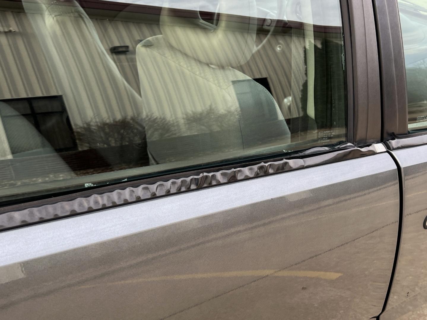 2005 GRAY /Gray Saturn ION 2 (1G8AJ52F95Z) with an 2.2L 4 Cyl. engine, Automatic transmission, located at 2990 Old Orchard Rd., Jackson, MO, 63755, 37.354214, -89.612106 - 2005 Saturn Ion 2 Only 91xxx miles Front Wheel Drive 2.2L 4 Cyl. Automatic Cruise Power Windows/Locks/Mirrors We have financing available and we accept trades! Fill out a credit application on our website or come by today! If you have any questions, give us a call at (573) 204-7777 or visit - Photo#31