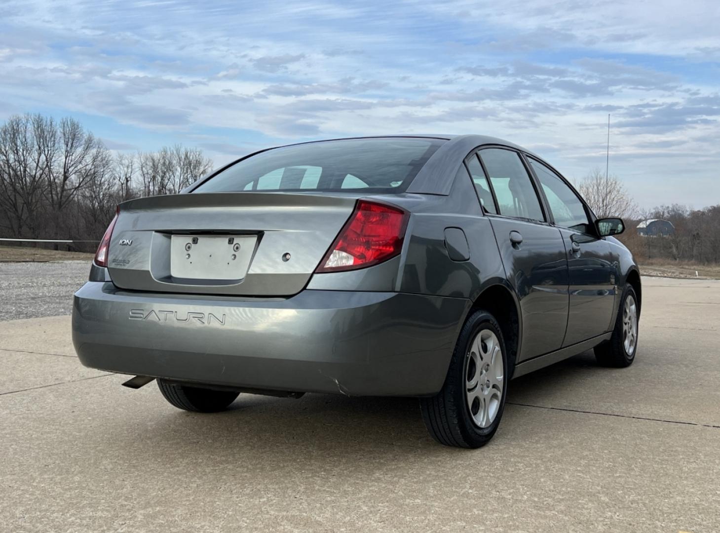2005 GRAY /Gray Saturn ION 2 (1G8AJ52F95Z) with an 2.2L 4 Cyl. engine, Automatic transmission, located at 2990 Old Orchard Rd., Jackson, MO, 63755, 37.354214, -89.612106 - 2005 Saturn Ion 2 Only 91xxx miles Front Wheel Drive 2.2L 4 Cyl. Automatic Cruise Power Windows/Locks/Mirrors We have financing available and we accept trades! Fill out a credit application on our website or come by today! If you have any questions, give us a call at (573) 204-7777 or visit - Photo#5