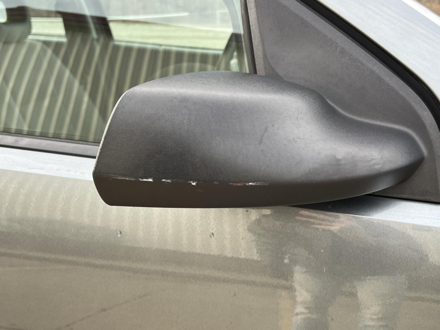 2005 GRAY /Gray Saturn ION 2 (1G8AJ52F95Z) with an 2.2L 4 Cyl. engine, Automatic transmission, located at 2990 Old Orchard Rd., Jackson, MO, 63755, 37.354214, -89.612106 - 2005 Saturn Ion 2 Only 91xxx miles Front Wheel Drive 2.2L 4 Cyl. Automatic Cruise Power Windows/Locks/Mirrors We have financing available and we accept trades! Fill out a credit application on our website or come by today! If you have any questions, give us a call at (573) 204-7777 or visit - Photo#35