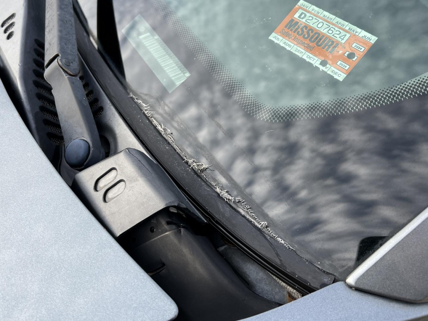 2005 GRAY /Gray Saturn ION 2 (1G8AJ52F95Z) with an 2.2L 4 Cyl. engine, Automatic transmission, located at 2990 Old Orchard Rd., Jackson, MO, 63755, 37.354214, -89.612106 - 2005 Saturn Ion 2 Only 91xxx miles Front Wheel Drive 2.2L 4 Cyl. Automatic Cruise Power Windows/Locks/Mirrors We have financing available and we accept trades! Fill out a credit application on our website or come by today! If you have any questions, give us a call at (573) 204-7777 or visit - Photo#37