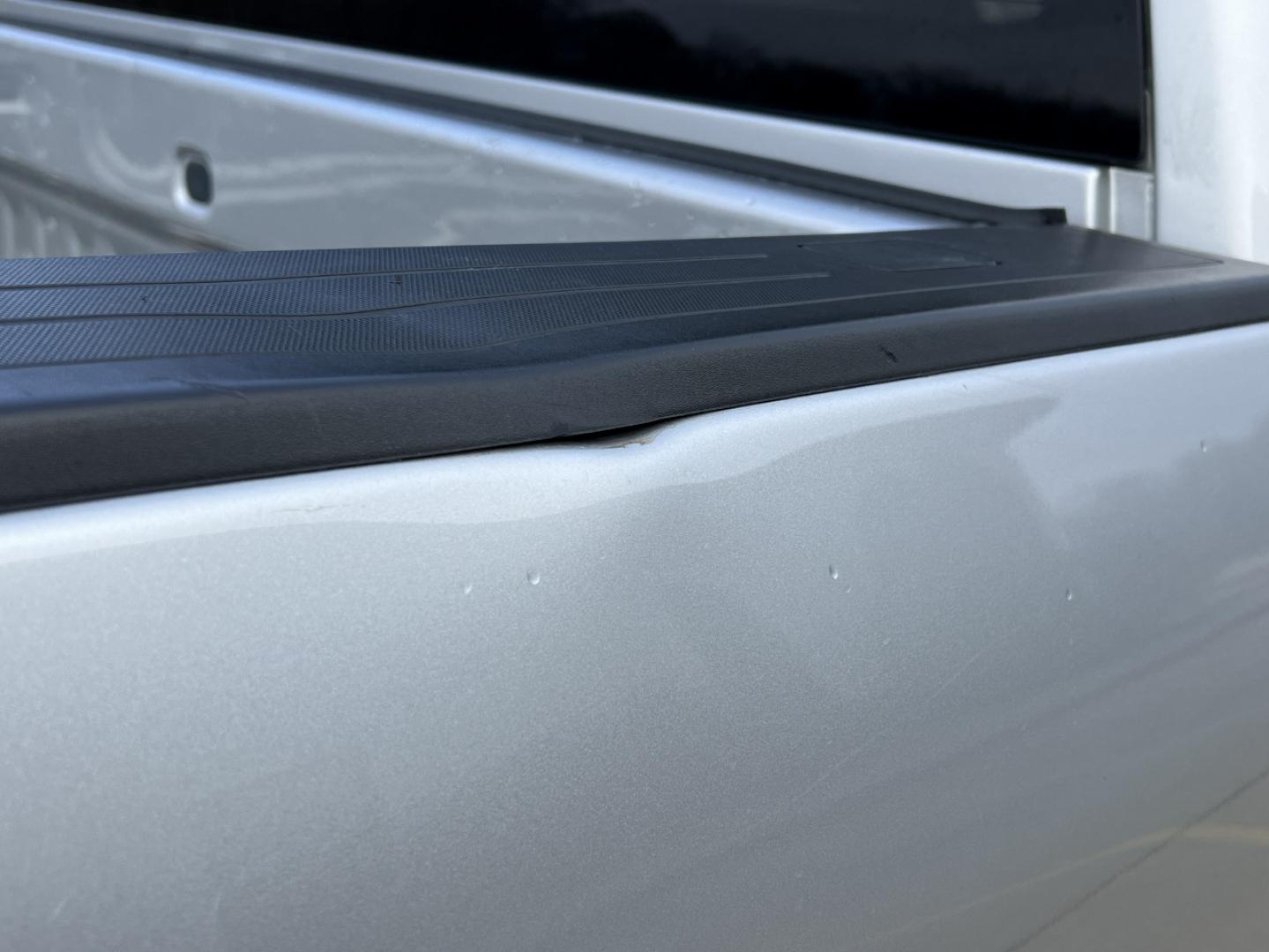 2016 SILVER /Tan GMC Sierra 2500HD SLE Crew Cab 4WD (1GT12SE85GF) with an 6.6L V8 DIESEL engine, Automatic transmission, located at 2990 Old Orchard Rd., Jackson, MO, 63755, 37.354214, -89.612106 - 2016 GMC Sierra 2500HD SLE 129xxx miles 4x4 6.6L V8 Turbo Diesel Automatic Backup Camera Power Driver Seat Bluetooth Remote Start Cruise Power Windows/Locks/Mirrors We have financing available and we accept trades! Fill out a credit application on our website or come by today! If you hav - Photo#37