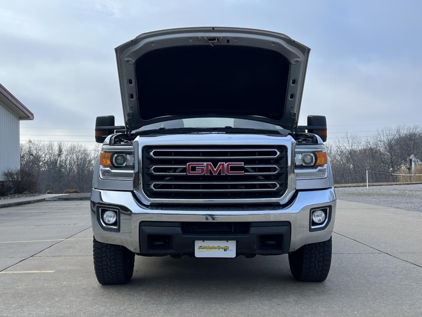2016 SILVER /Tan GMC Sierra 2500HD SLE Crew Cab 4WD (1GT12SE85GF) with an 6.6L V8 DIESEL engine, Automatic transmission, located at 2990 Old Orchard Rd., Jackson, MO, 63755, 37.354214, -89.612106 - 2016 GMC Sierra 2500HD SLE 129xxx miles 4x4 6.6L V8 Turbo Diesel Automatic Backup Camera Power Driver Seat Bluetooth Remote Start Cruise Power Windows/Locks/Mirrors We have financing available and we accept trades! Fill out a credit application on our website or come by today! If you hav - Photo#29
