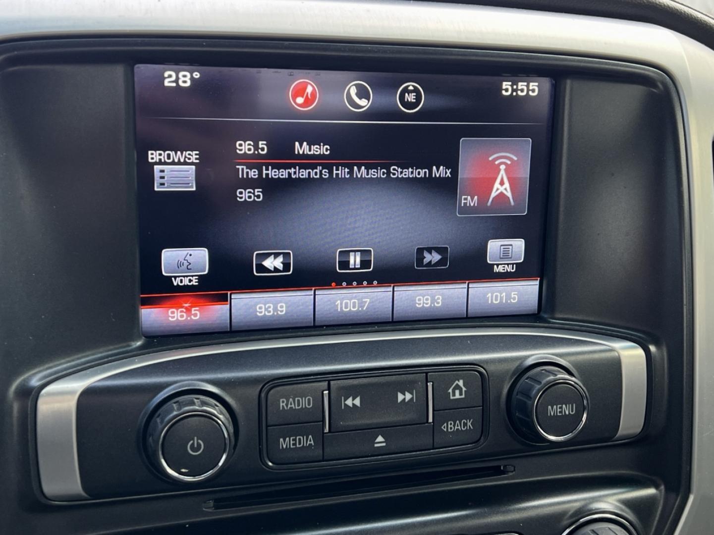 2016 SILVER /Tan GMC Sierra 2500HD SLE Crew Cab 4WD (1GT12SE85GF) with an 6.6L V8 DIESEL engine, Automatic transmission, located at 2990 Old Orchard Rd., Jackson, MO, 63755, 37.354214, -89.612106 - 2016 GMC Sierra 2500HD SLE 129xxx miles 4x4 6.6L V8 Turbo Diesel Automatic Backup Camera Power Driver Seat Bluetooth Remote Start Cruise Power Windows/Locks/Mirrors We have financing available and we accept trades! Fill out a credit application on our website or come by today! If you hav - Photo#25