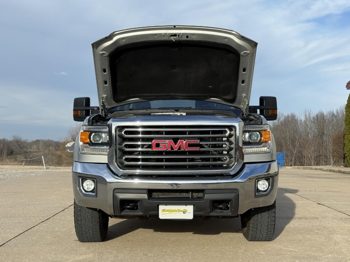 2016 SILVER /Tan GMC Sierra 2500HD SLE Crew Cab 4WD (1GT12SE85GF) with an 6.6L V8 DIESEL engine, Automatic transmission, located at 2990 Old Orchard Rd., Jackson, MO, 63755, 37.354214, -89.612106 - 2016 GMC Sierra 2500HD SLE 129xxx miles 4x4 6.6L V8 Turbo Diesel Automatic Backup Camera Power Driver Seat Bluetooth Remote Start Cruise Power Windows/Locks/Mirrors We have financing available and we accept trades! Fill out a credit application on our website or come by today! If you hav - Photo#29